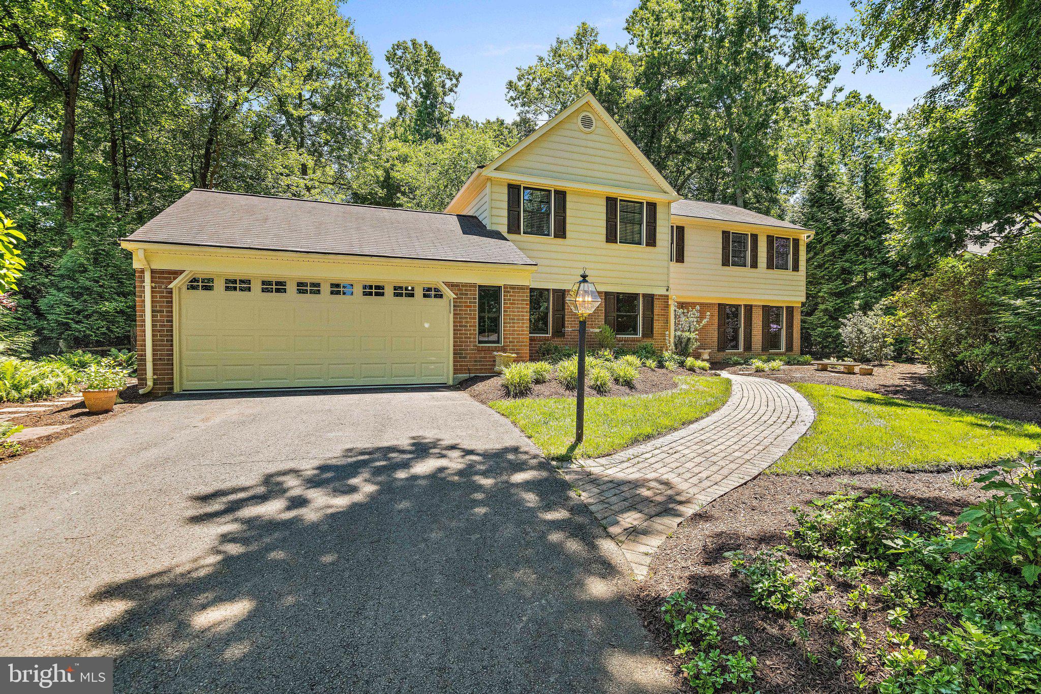 RESTON - Residential