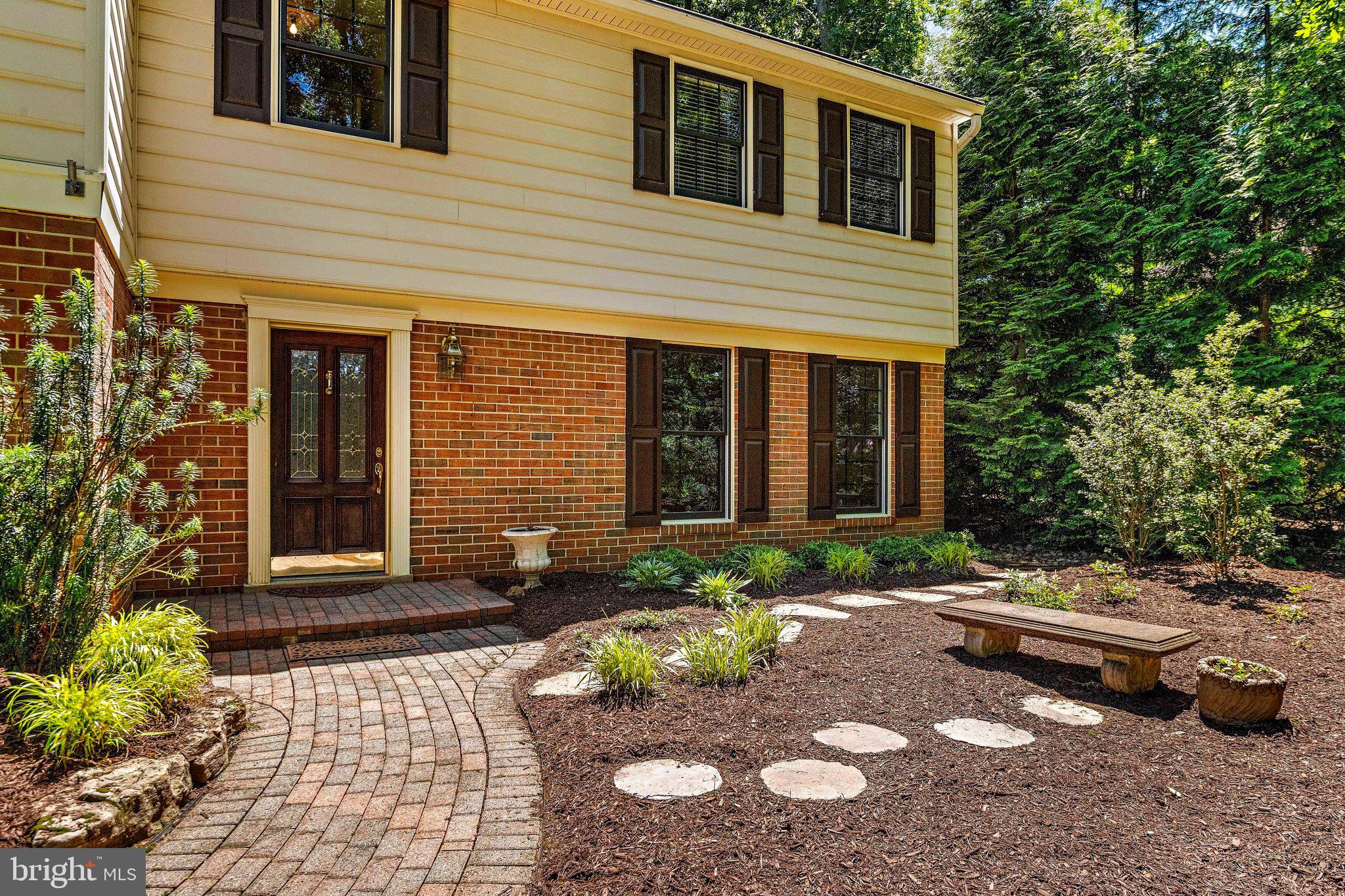 RESTON - Residential