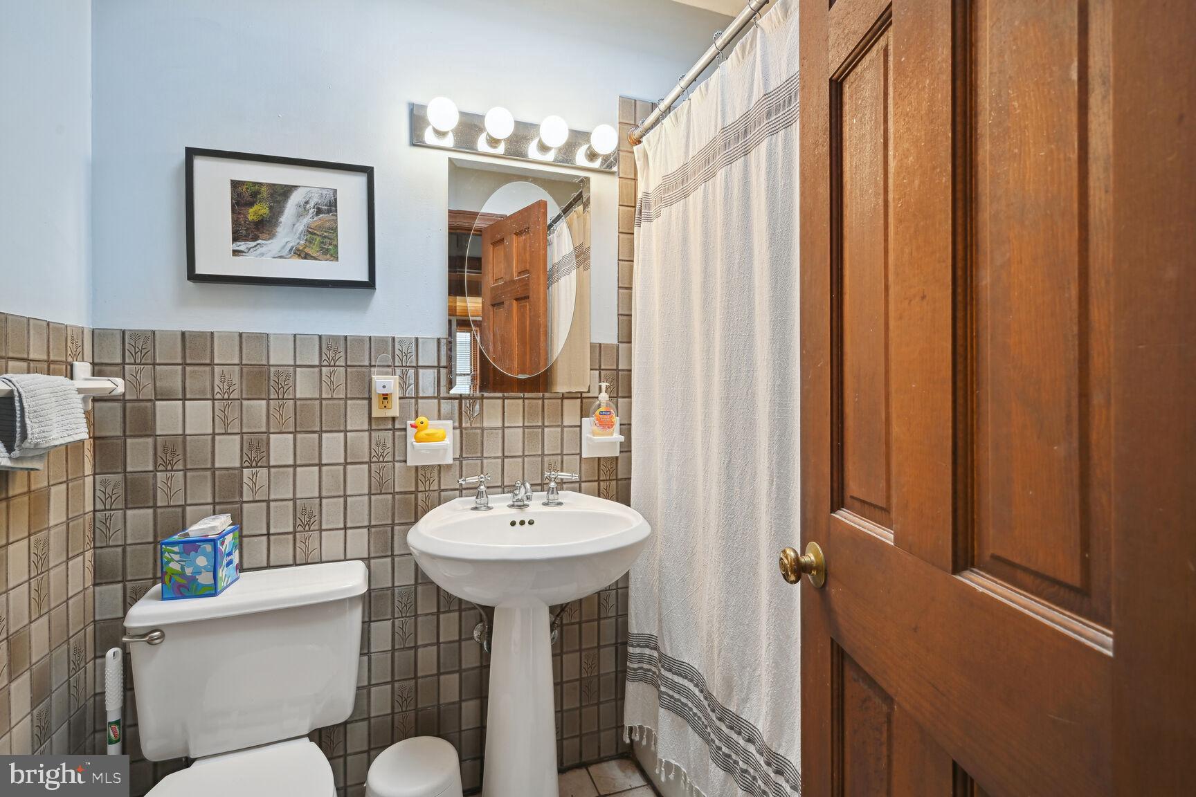 CAPITOL HILL - Residential