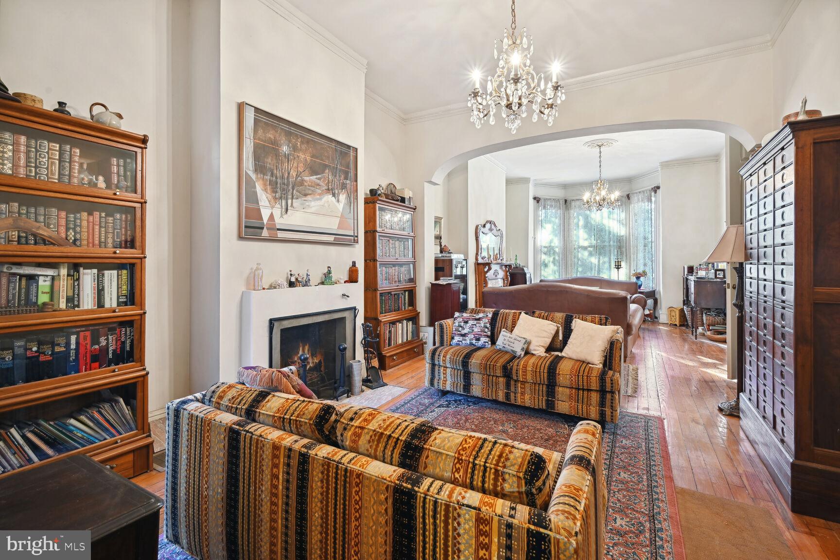 CAPITOL HILL - Residential