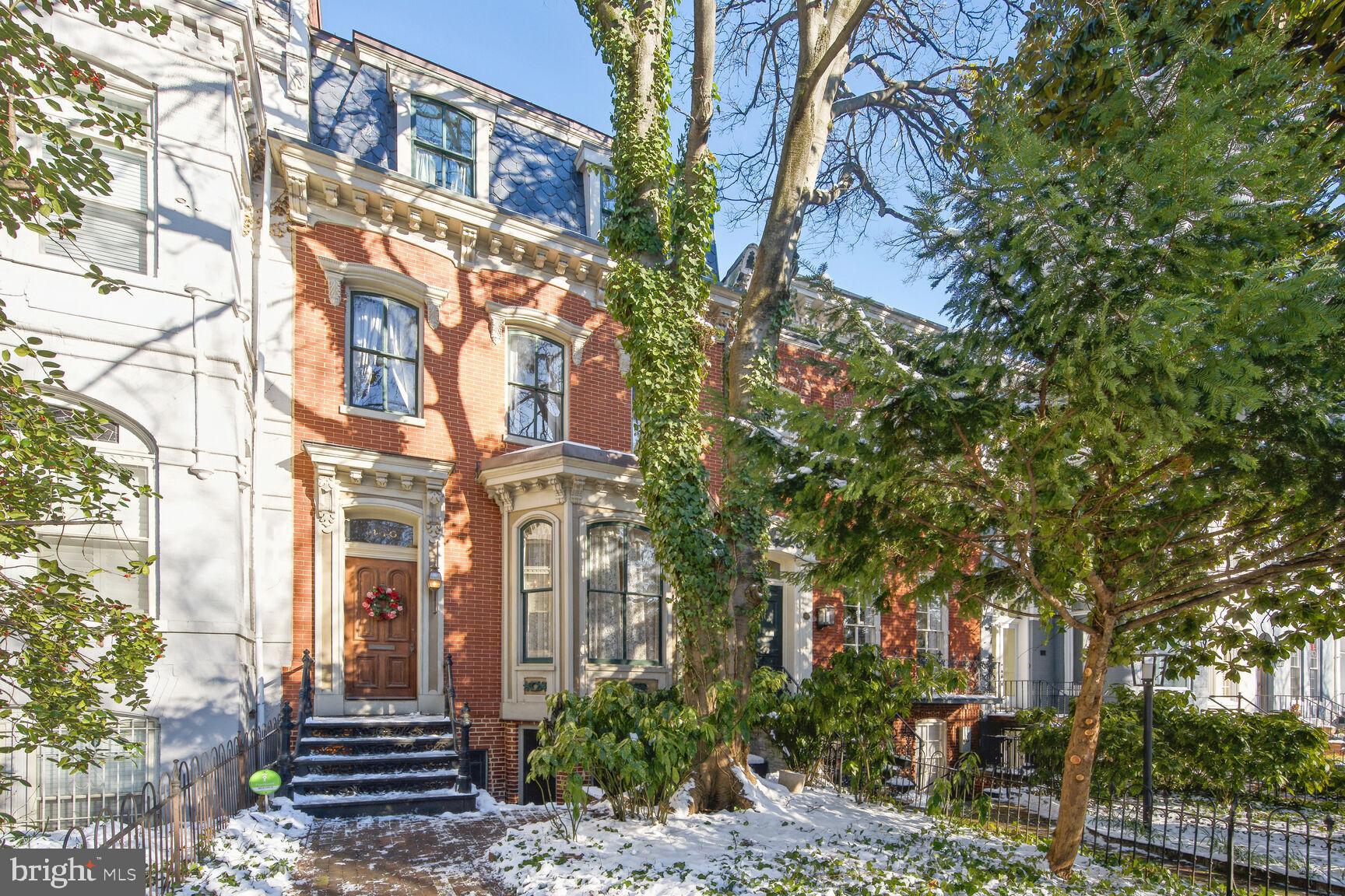 CAPITOL HILL - Residential