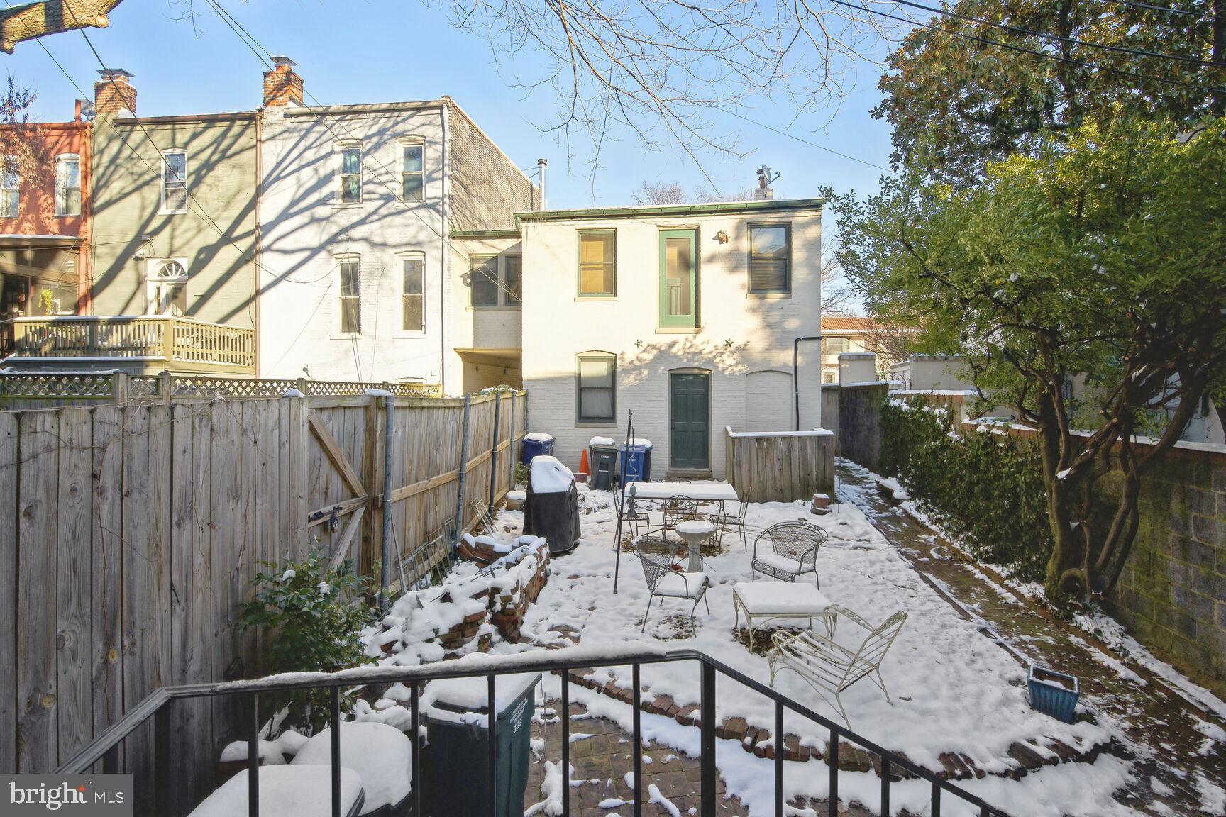 CAPITOL HILL - Residential