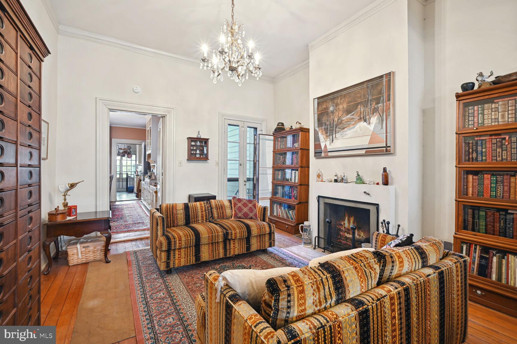 CAPITOL HILL - Residential