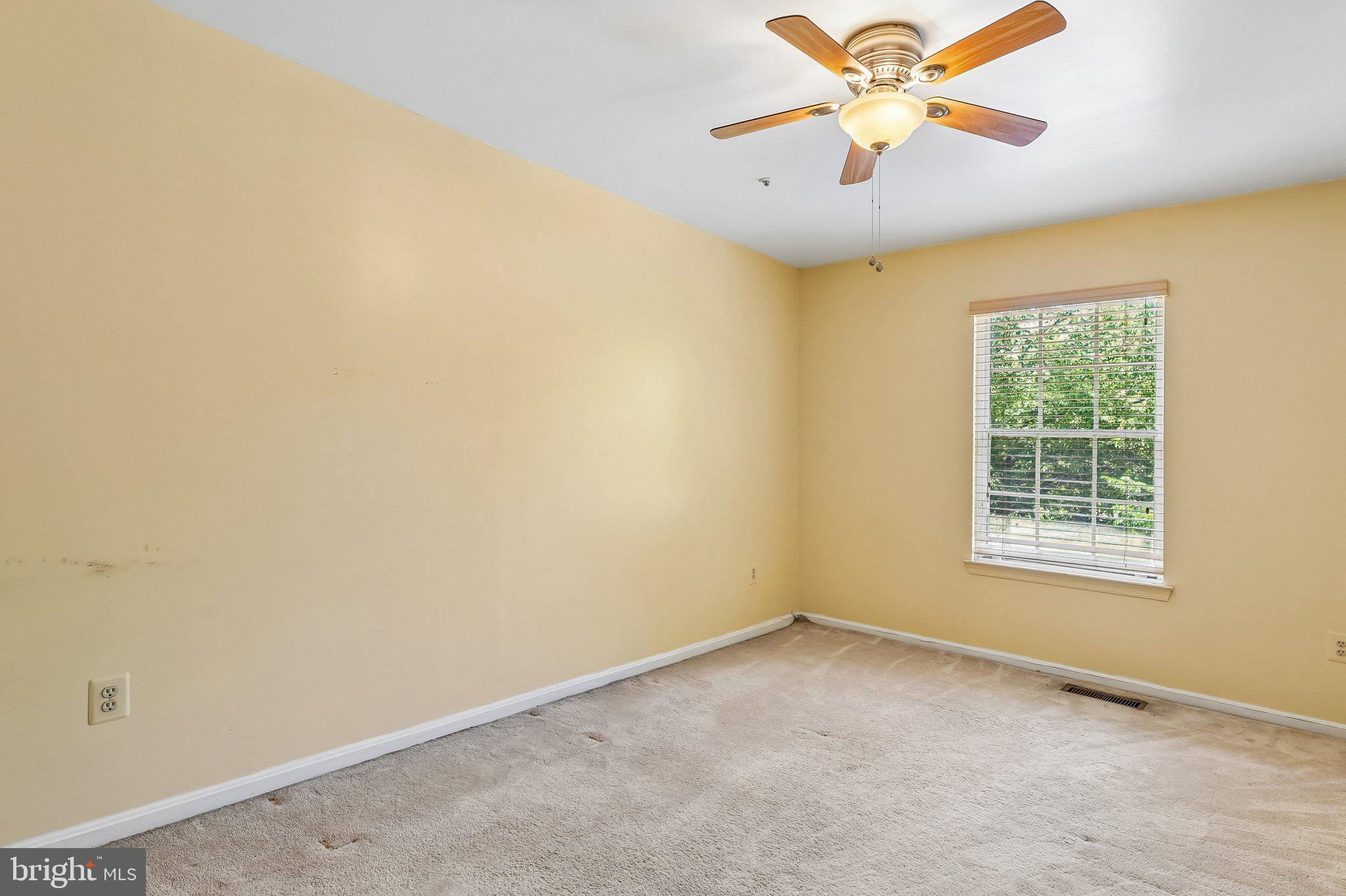 GLENSFORD CONDO - Residential