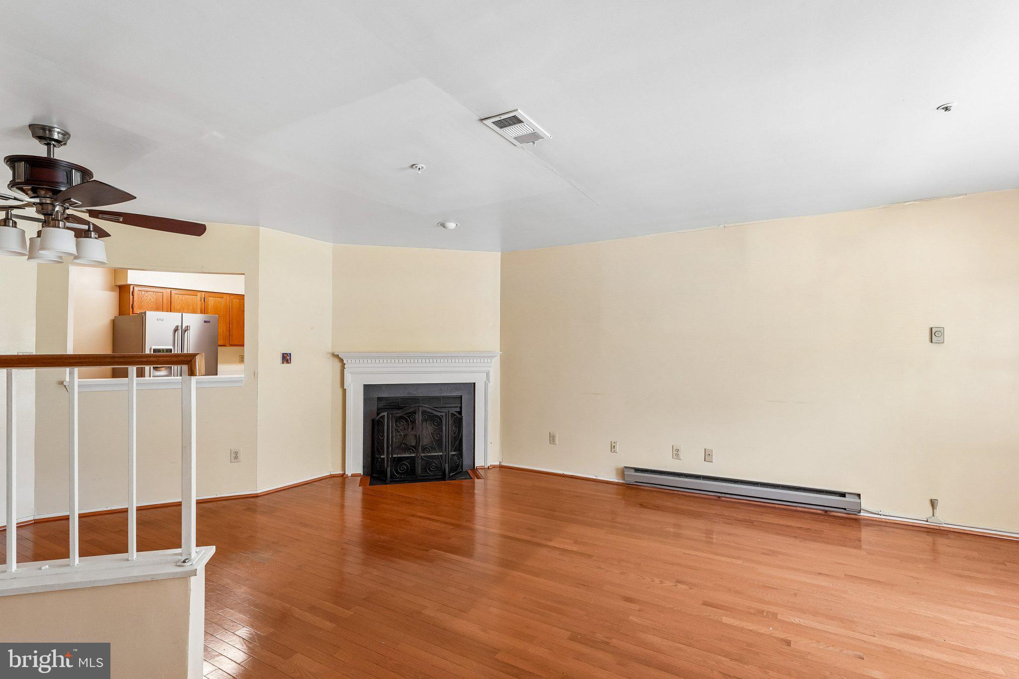 GLENSFORD CONDO - Residential