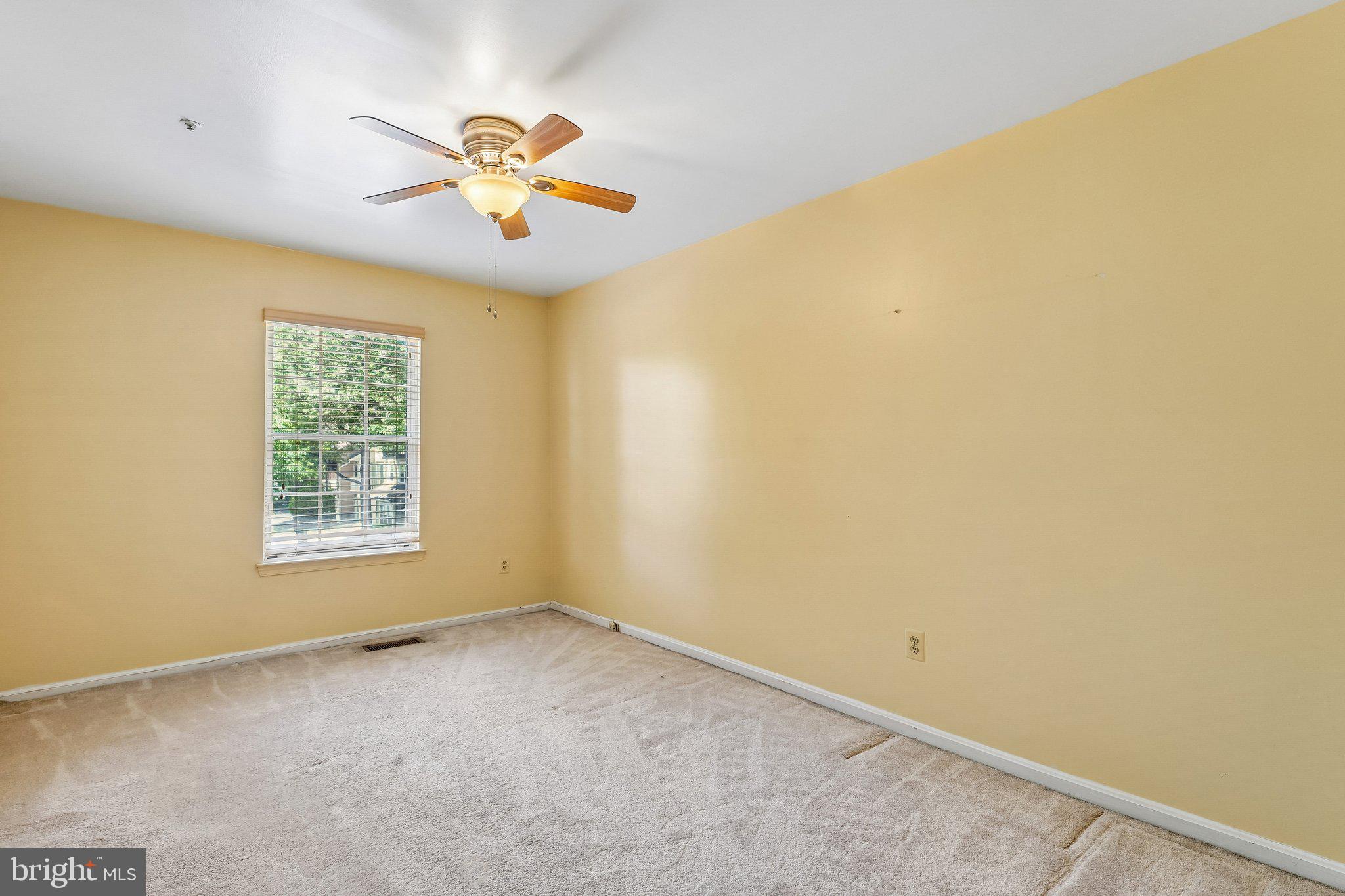 GLENSFORD CONDO - Residential