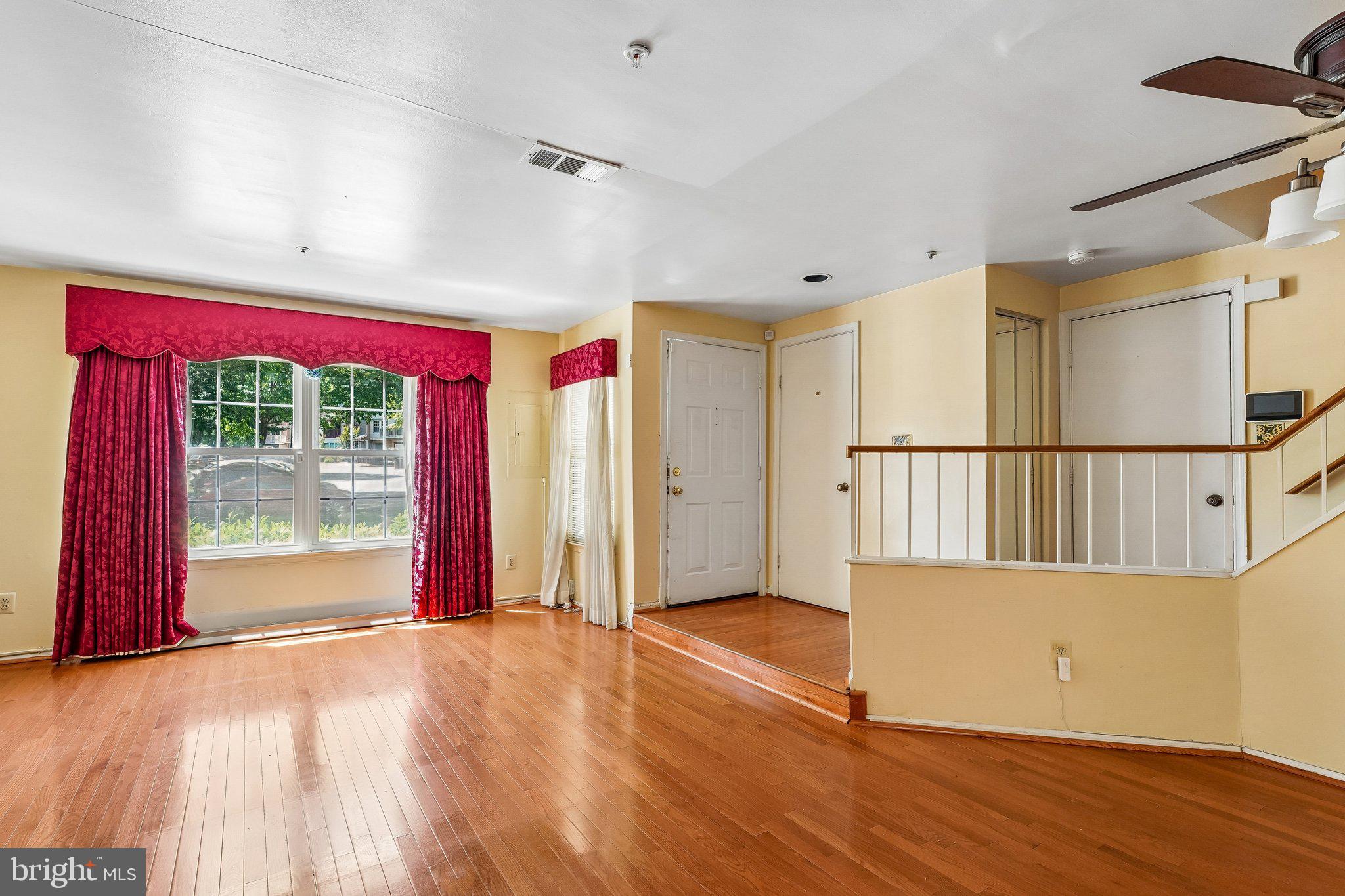 GLENSFORD CONDO - Residential