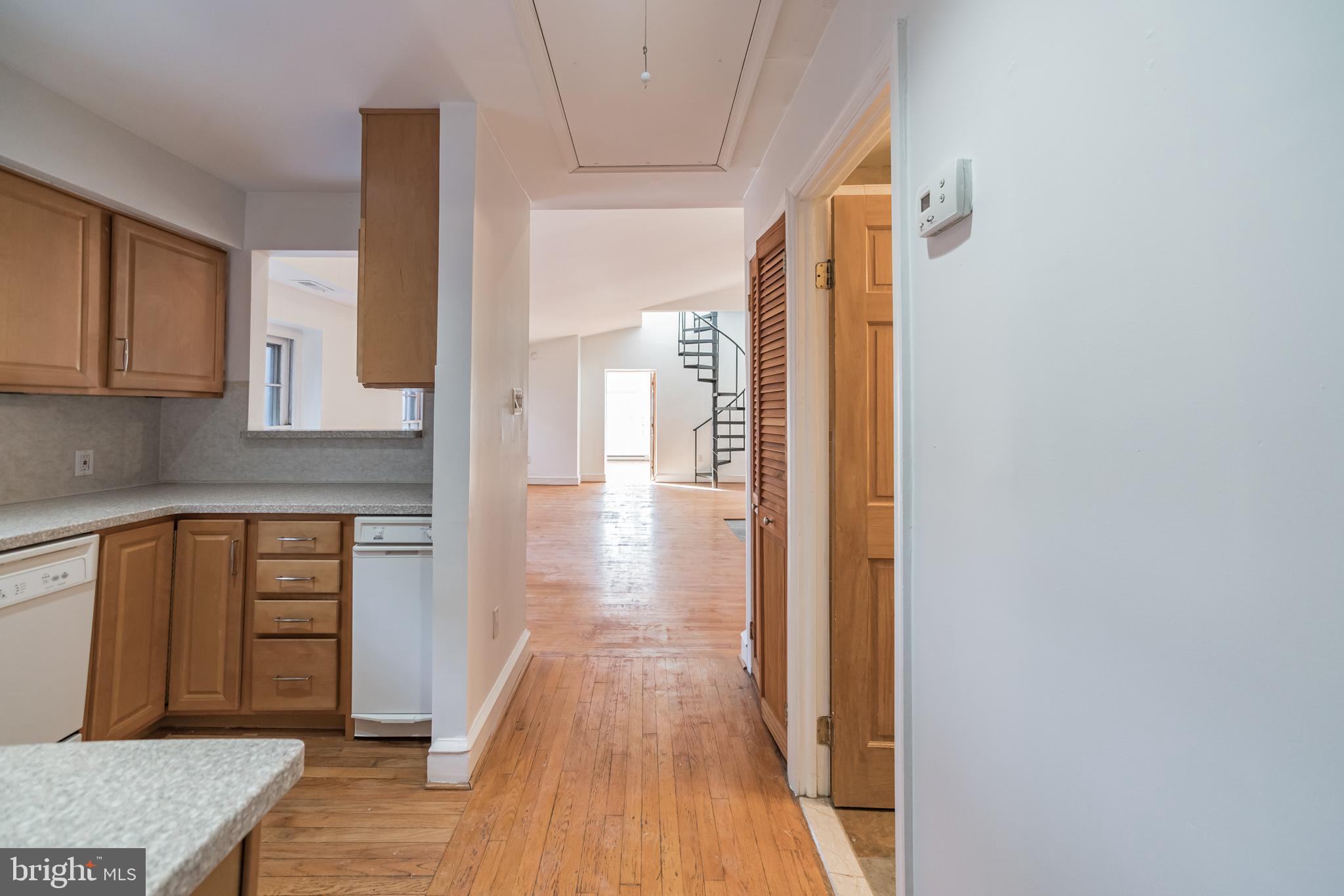 WASHINGTON SQ WEST - Residential Lease