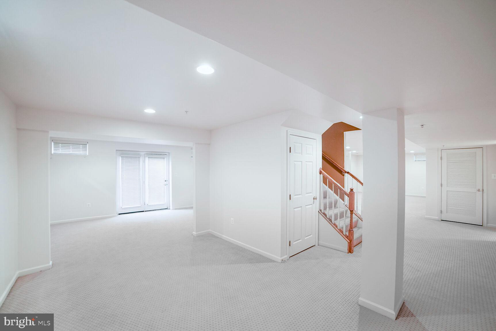CROSS CREEK CLUB - Residential
