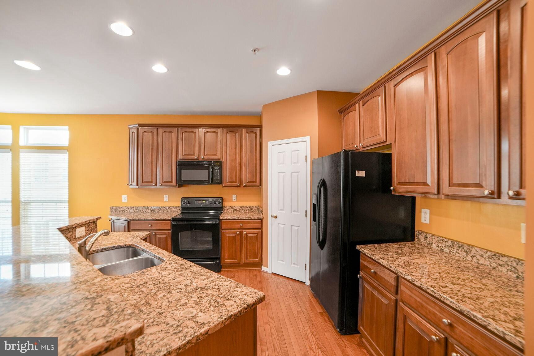 CROSS CREEK CLUB - Residential