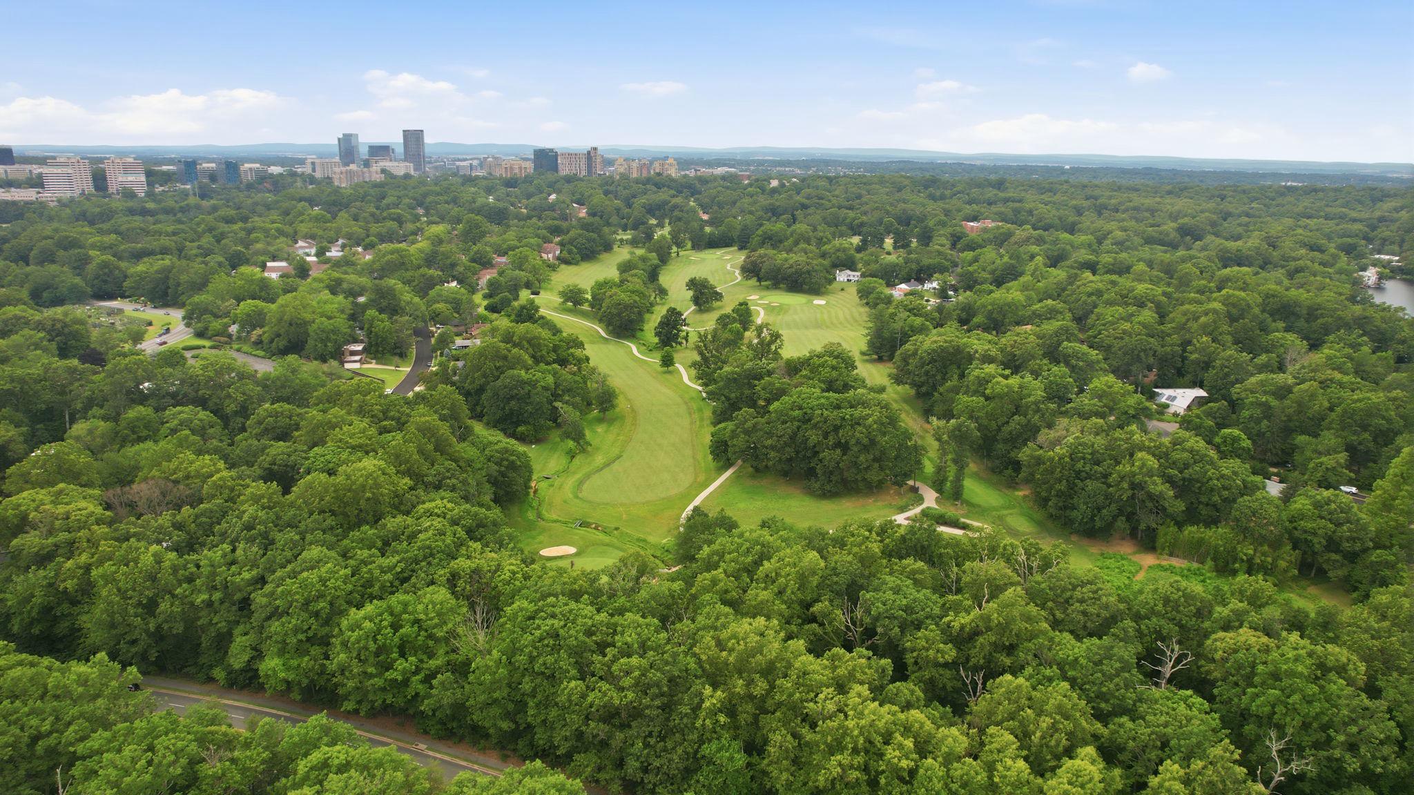 TALL OAKS - Residential