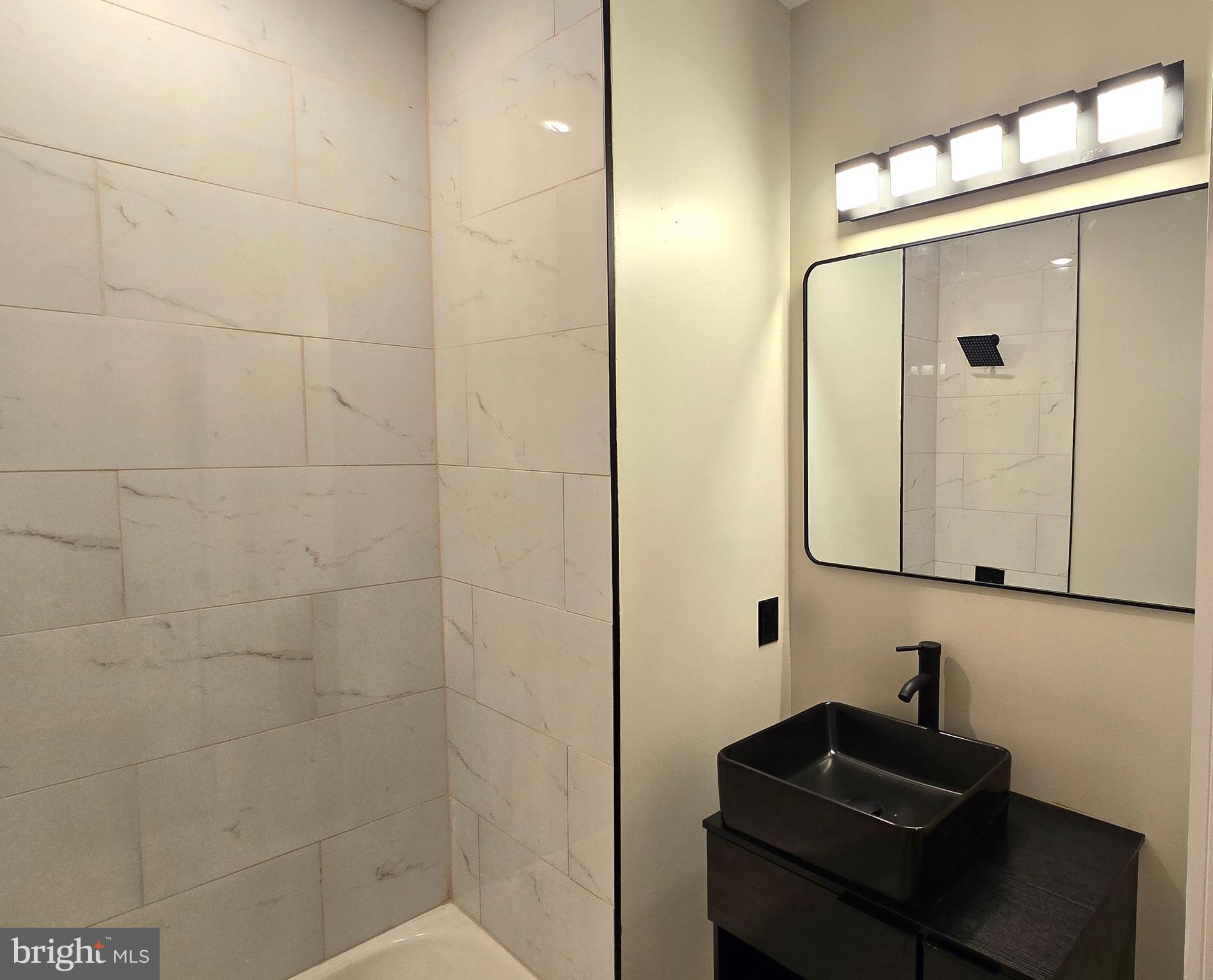 PARK HEIGHTS - Residential Lease