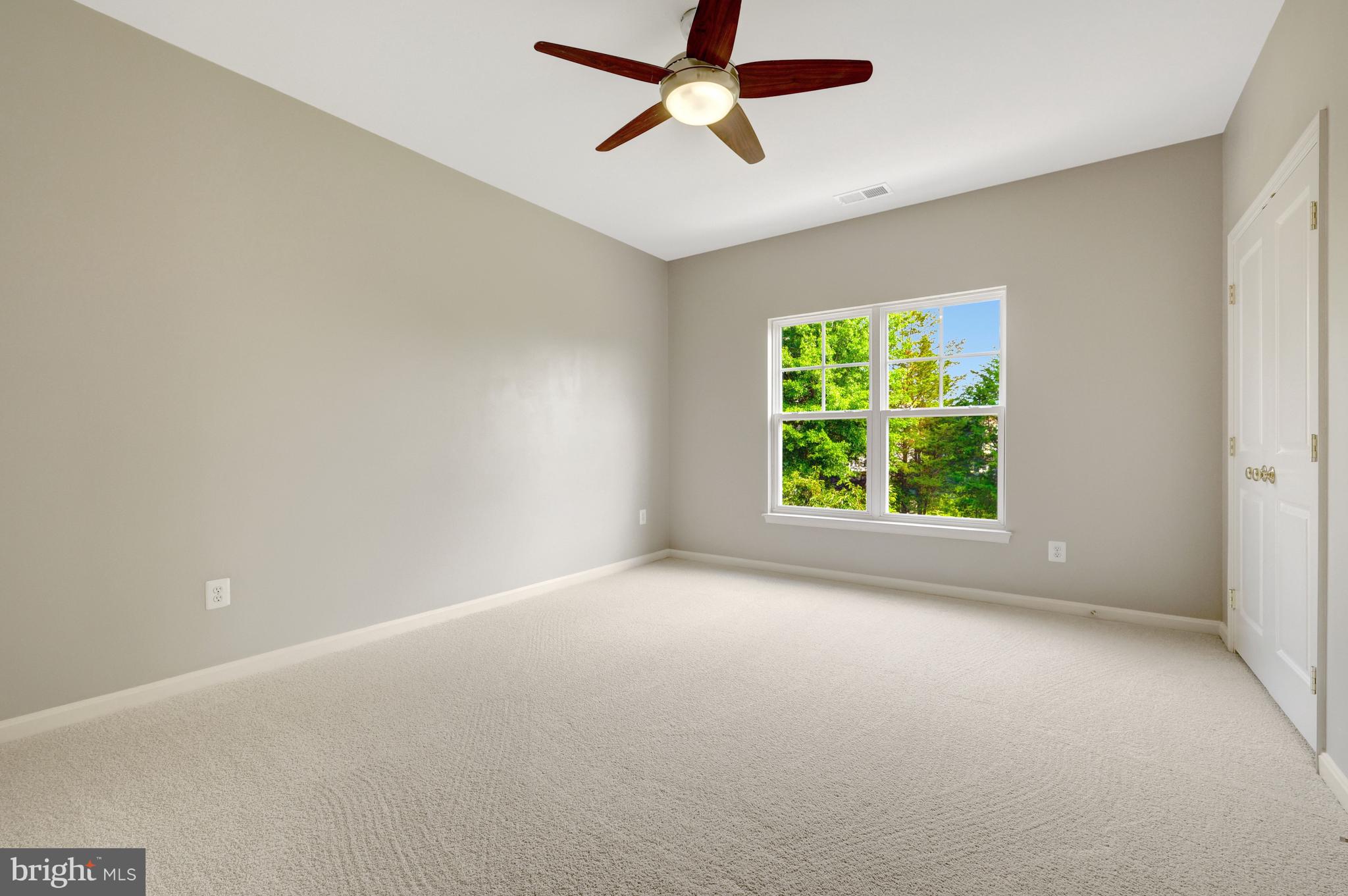 VICTORY LAKES - Residential