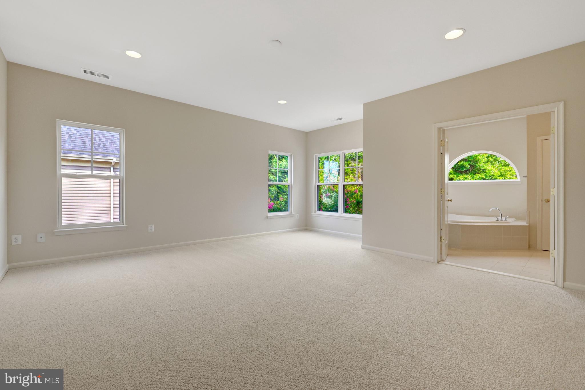 VICTORY LAKES - Residential