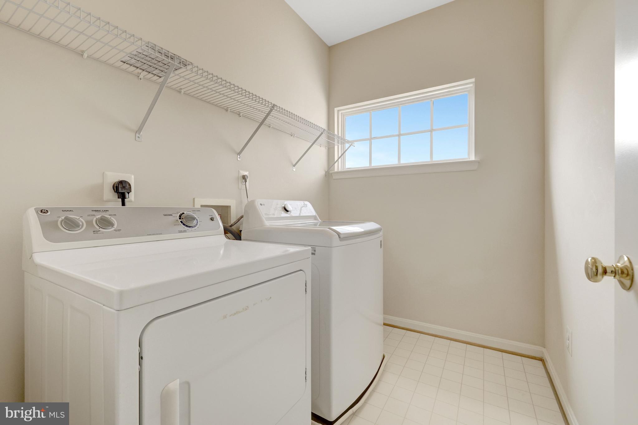 VICTORY LAKES - Residential