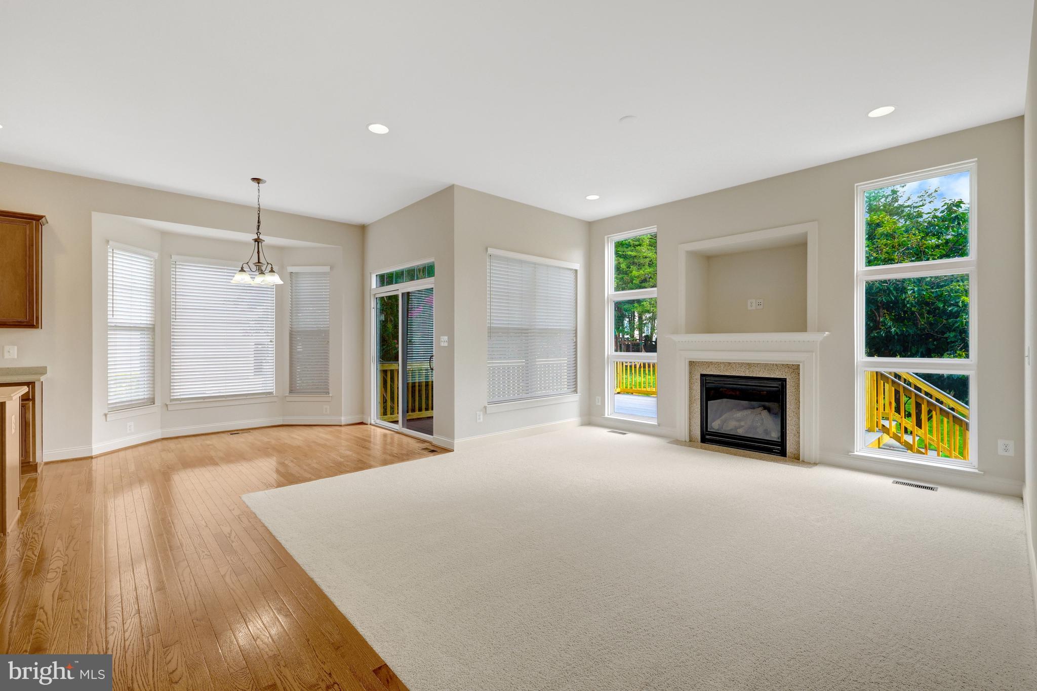 VICTORY LAKES - Residential