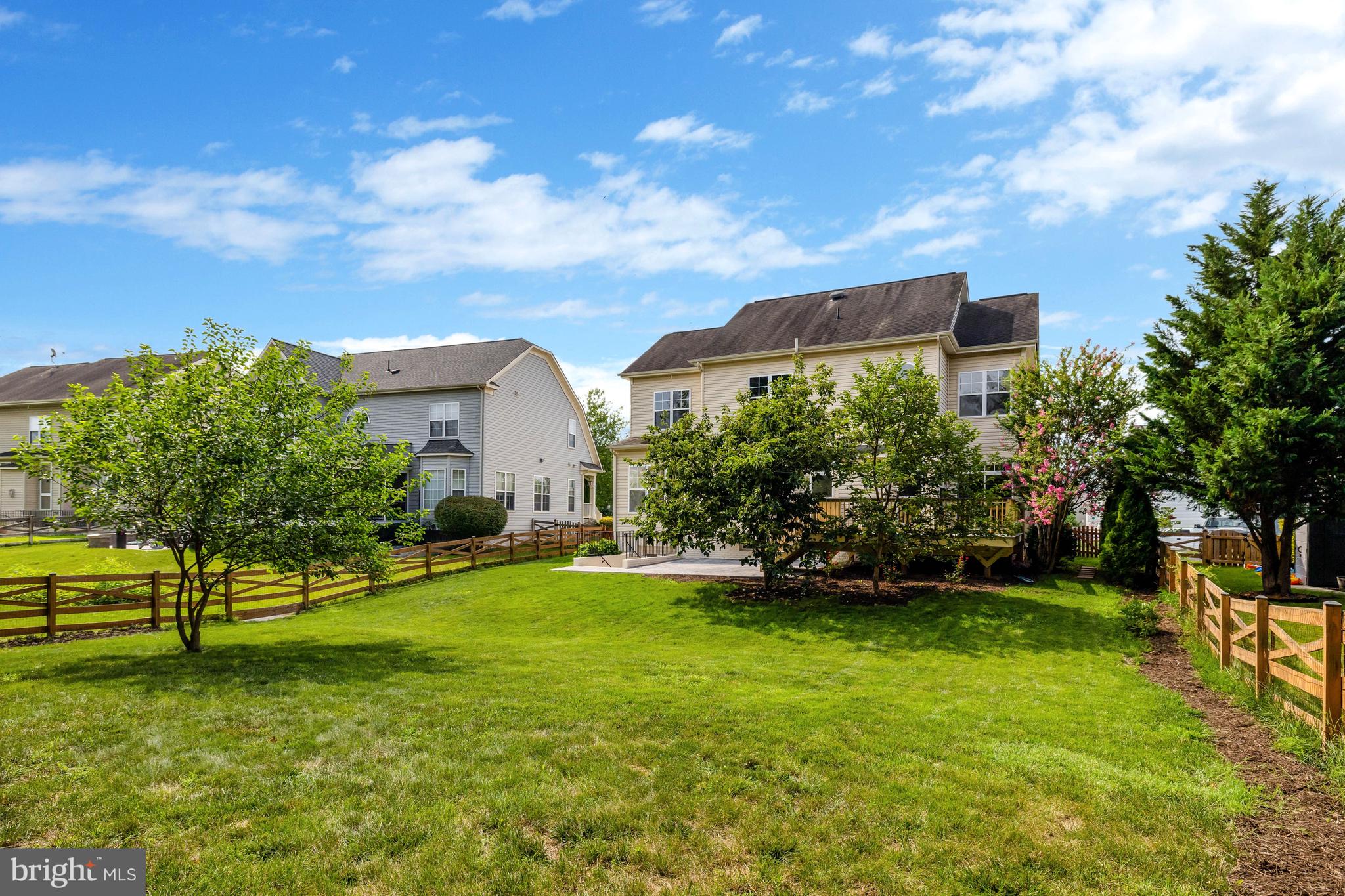 VICTORY LAKES - Residential