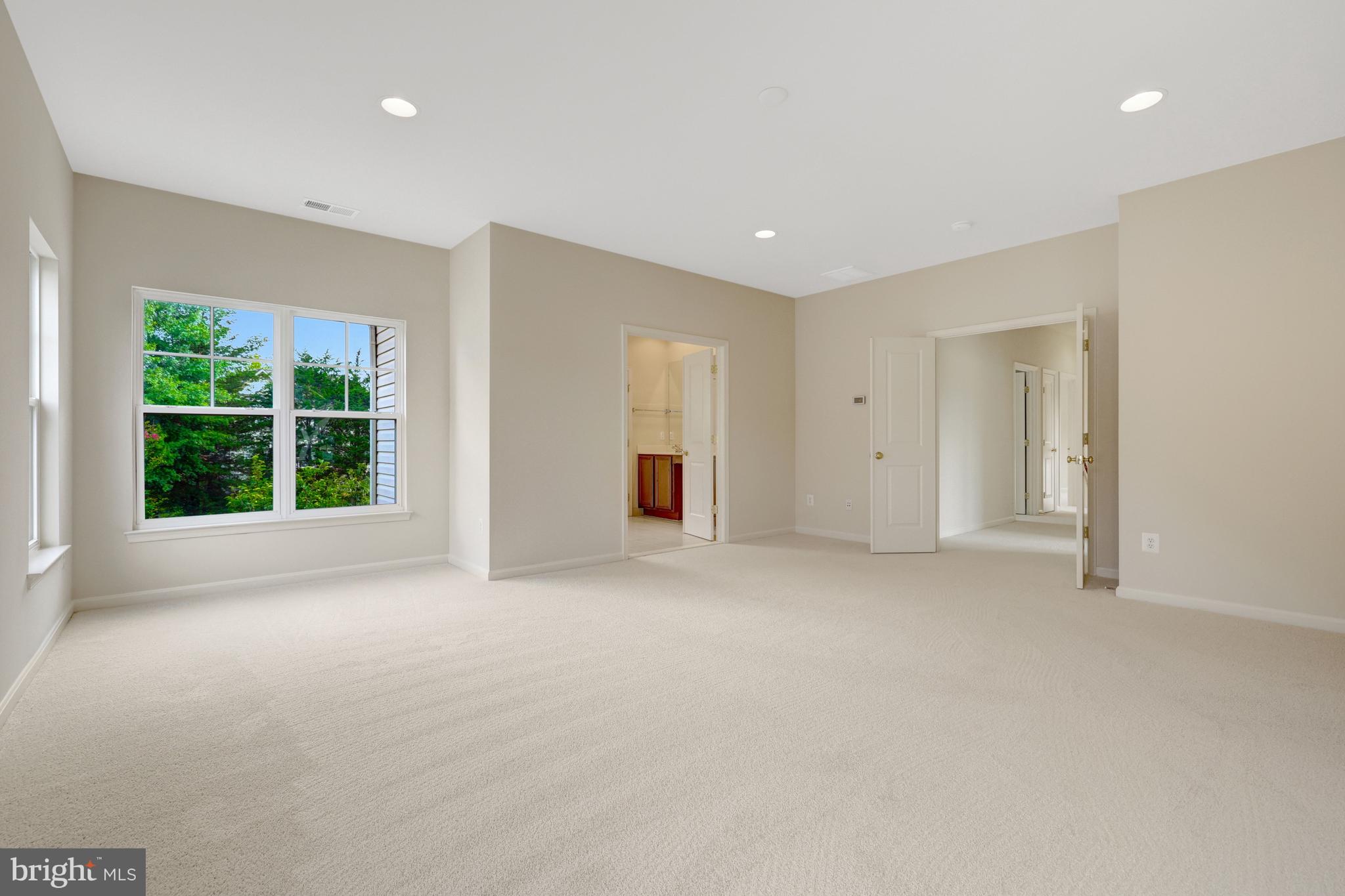 VICTORY LAKES - Residential