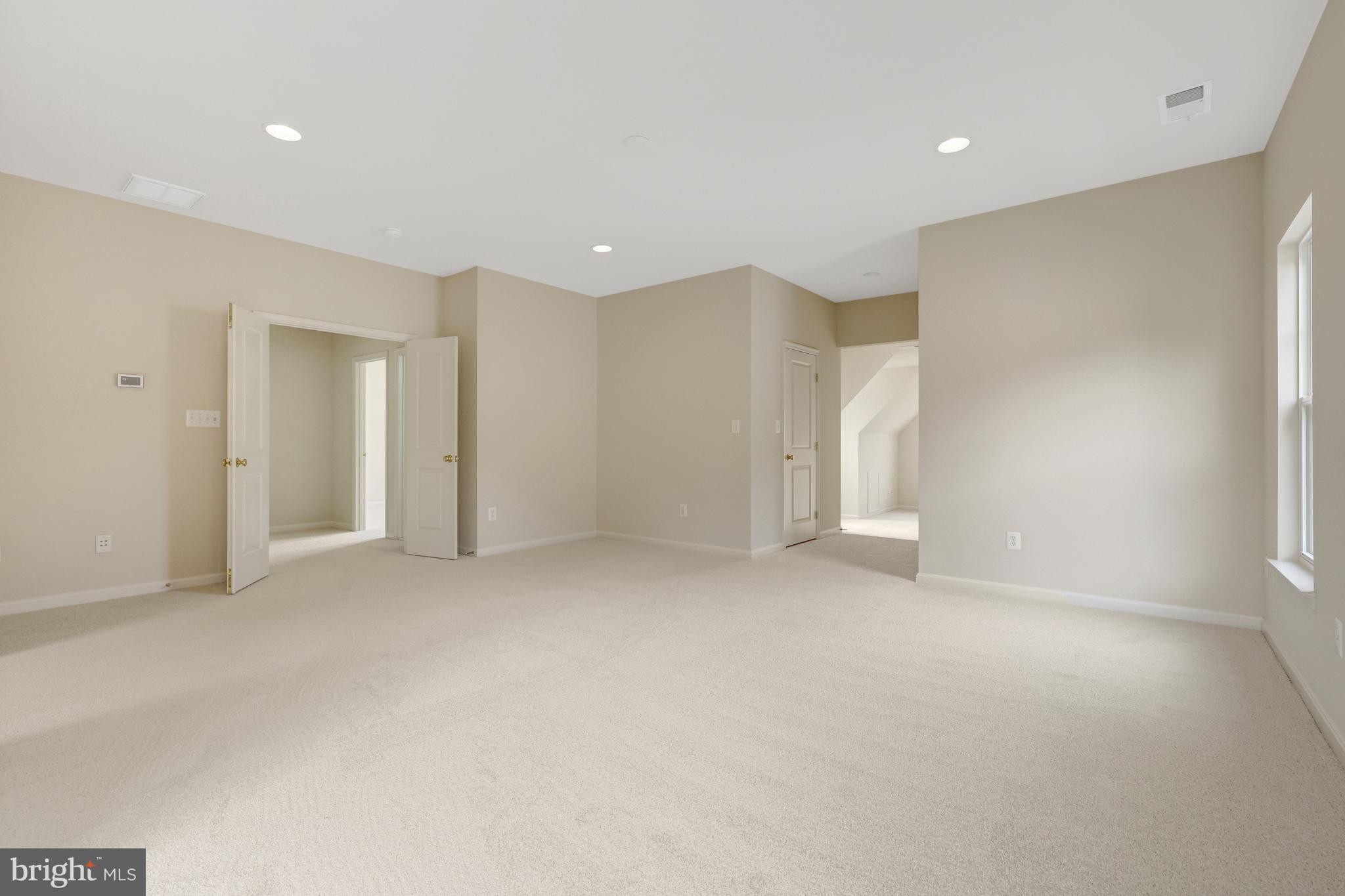 VICTORY LAKES - Residential