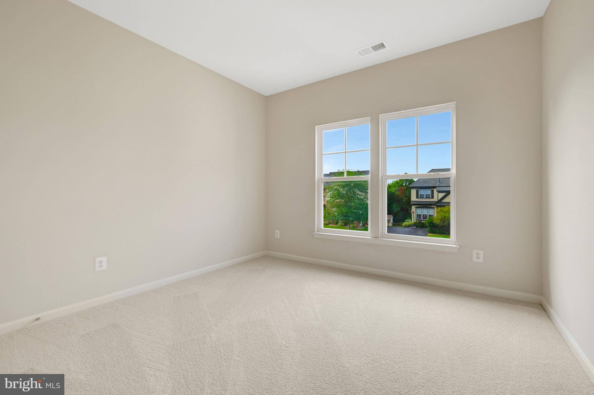 VICTORY LAKES - Residential