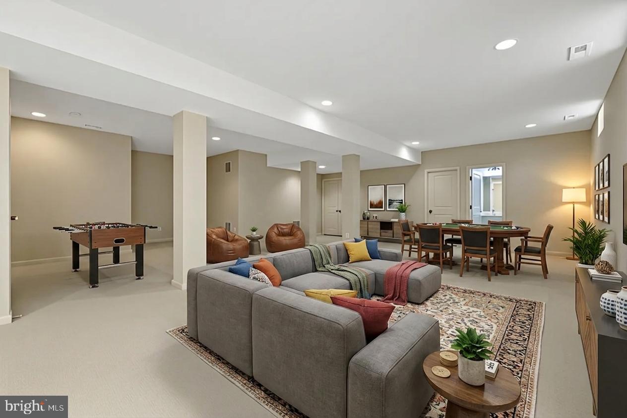 VICTORY LAKES - Residential