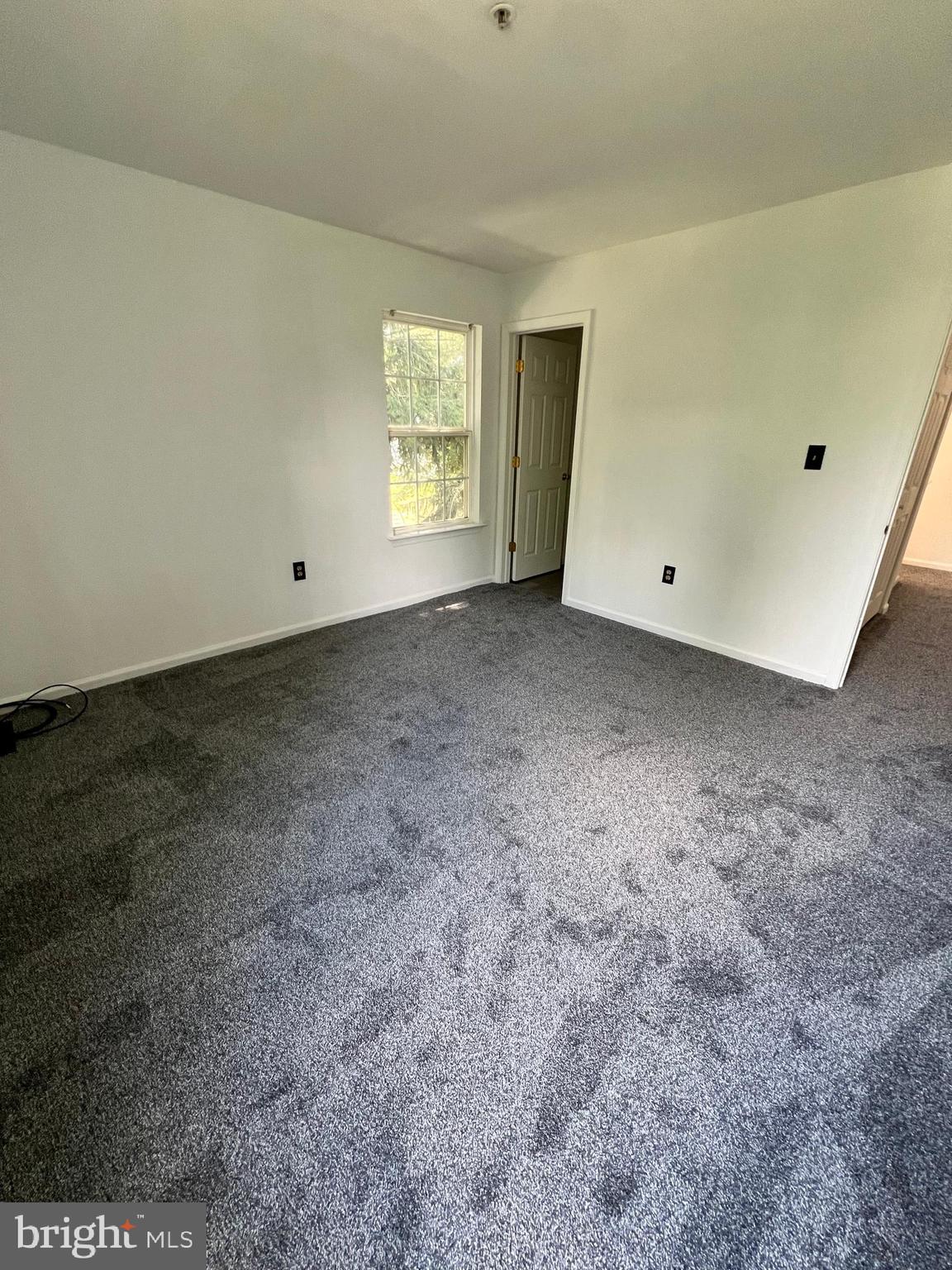 HICKORY HOLLOW - Residential