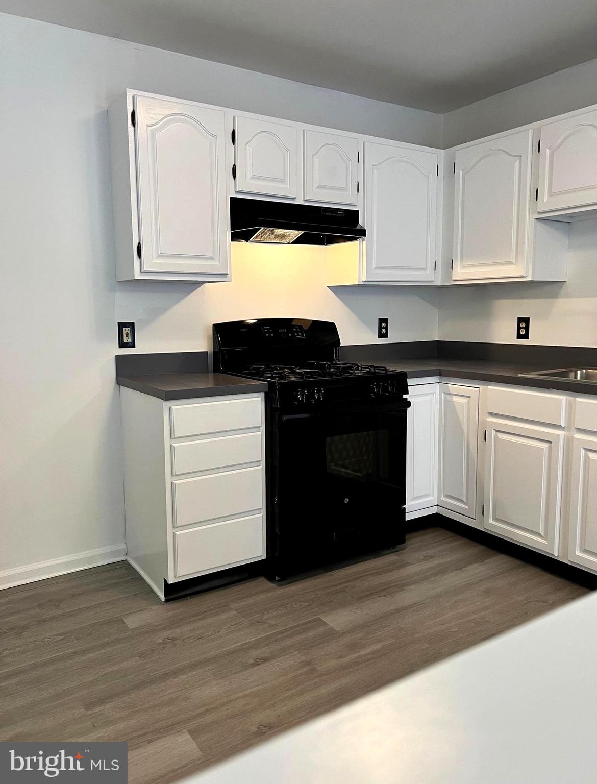 HICKORY HOLLOW - Residential