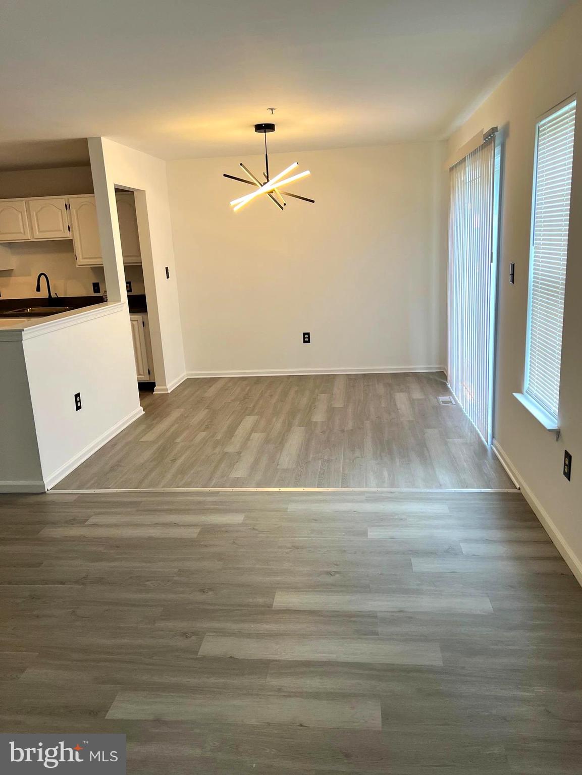 HICKORY HOLLOW - Residential