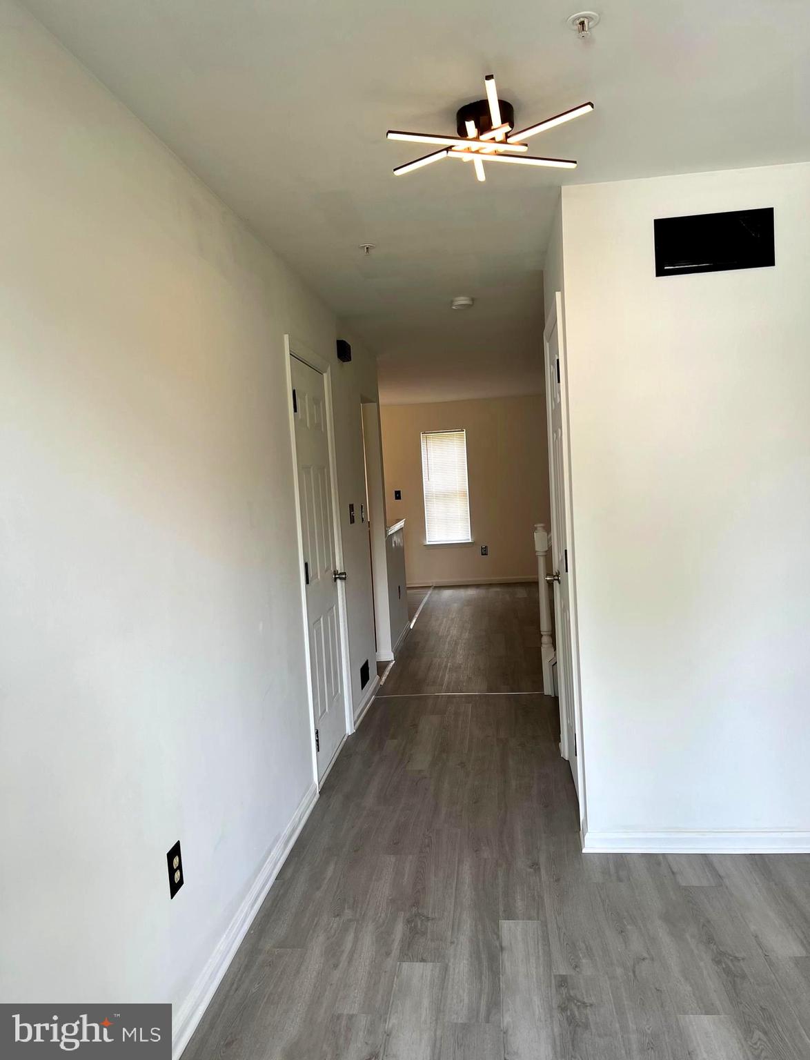 HICKORY HOLLOW - Residential