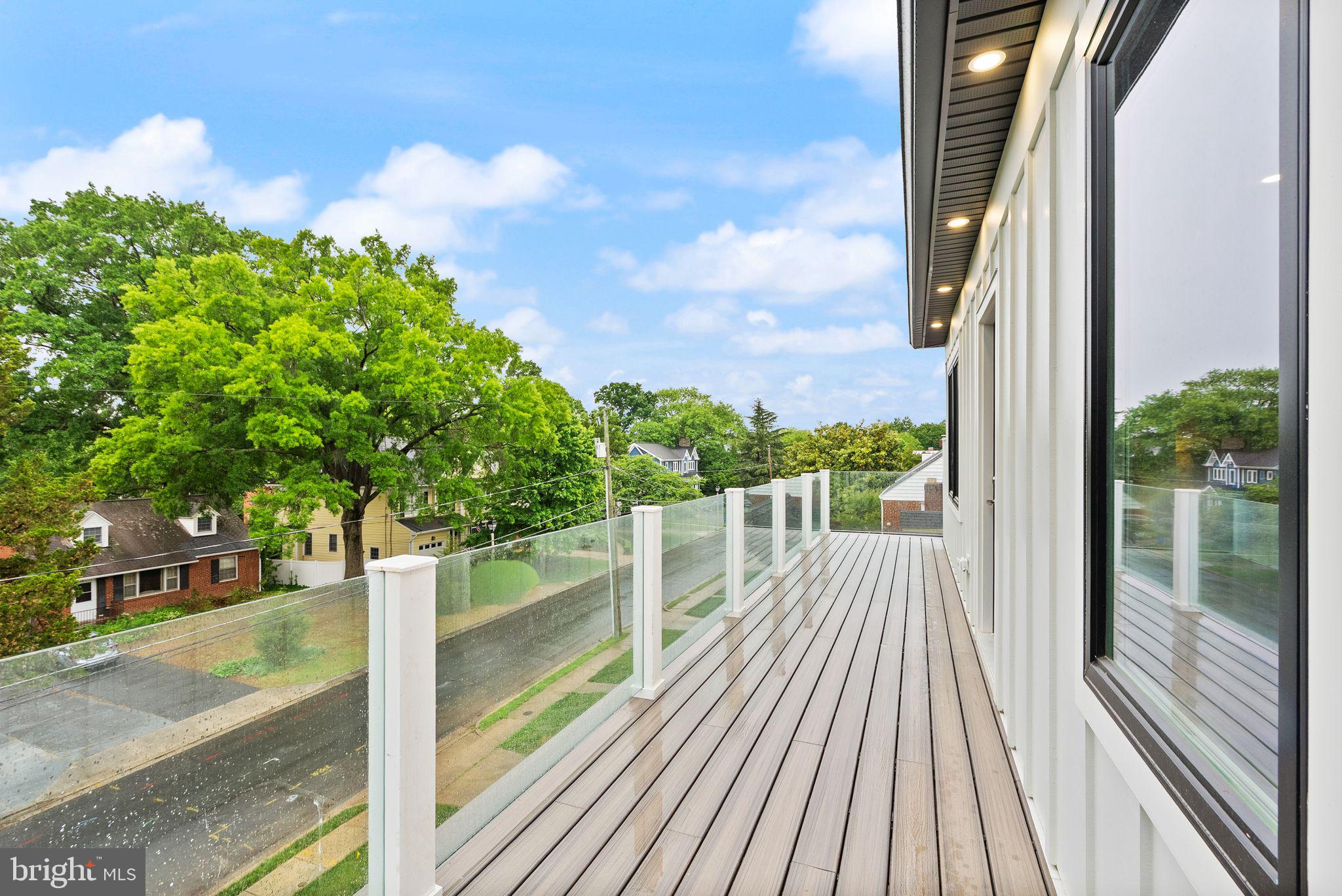 GLENCARLYN - Residential