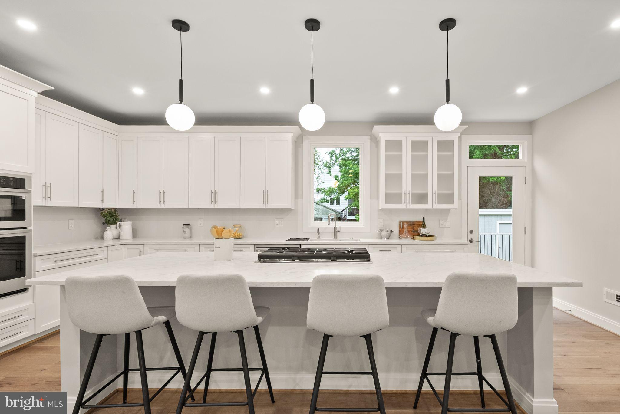 GLENCARLYN - Residential