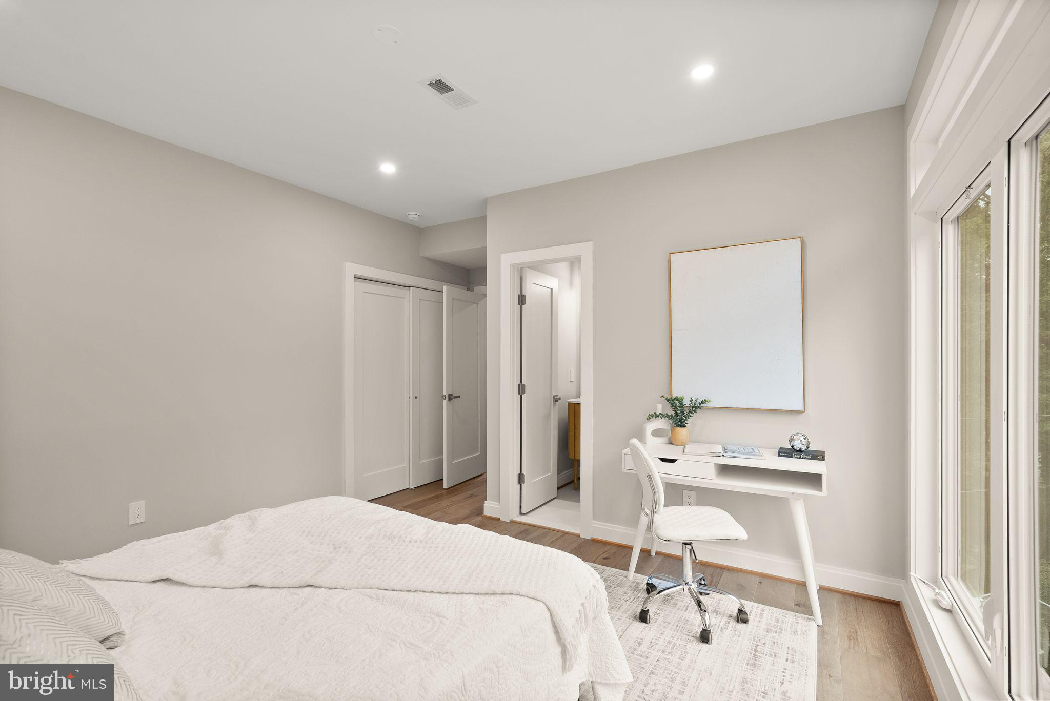 GLENCARLYN - Residential
