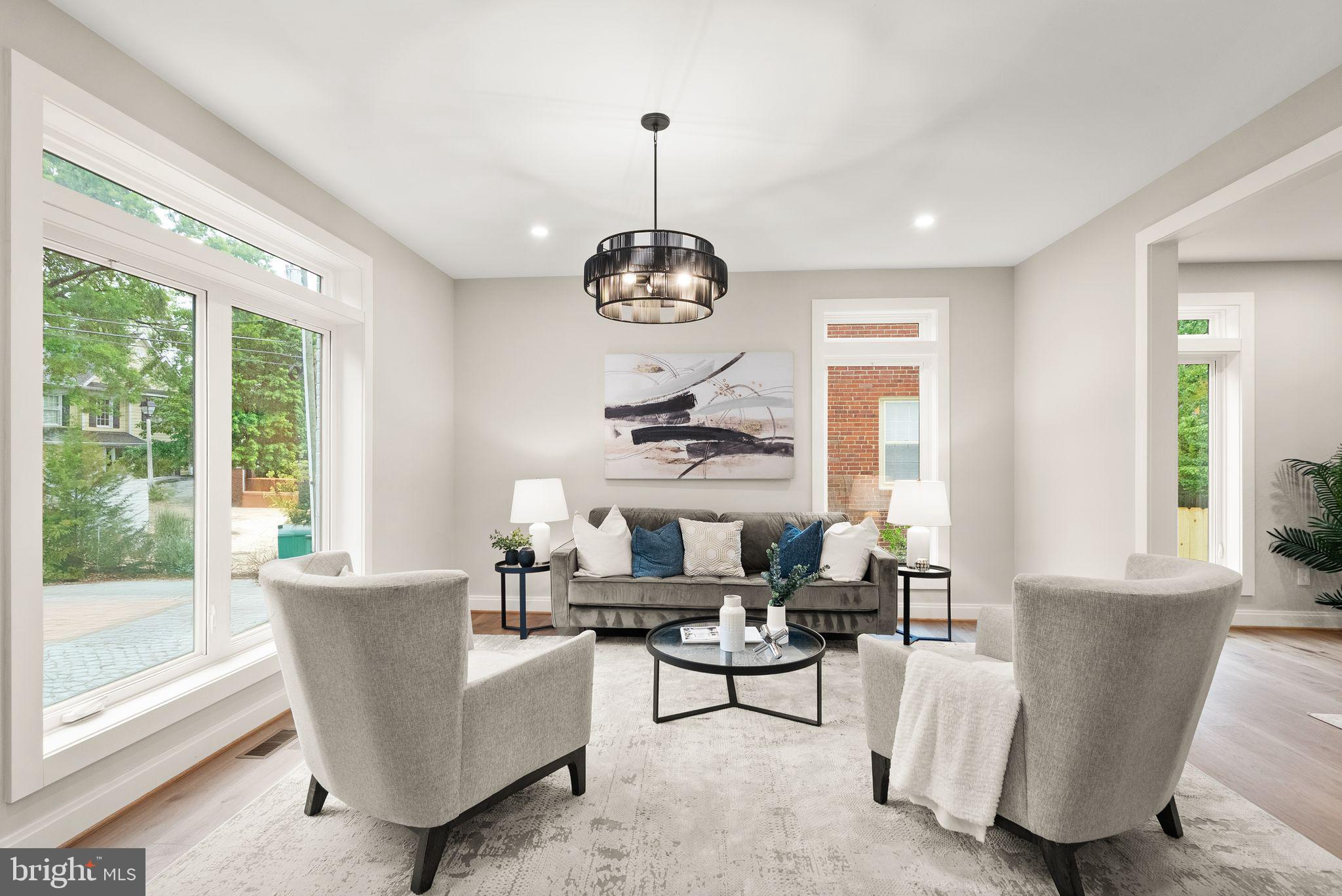 GLENCARLYN - Residential