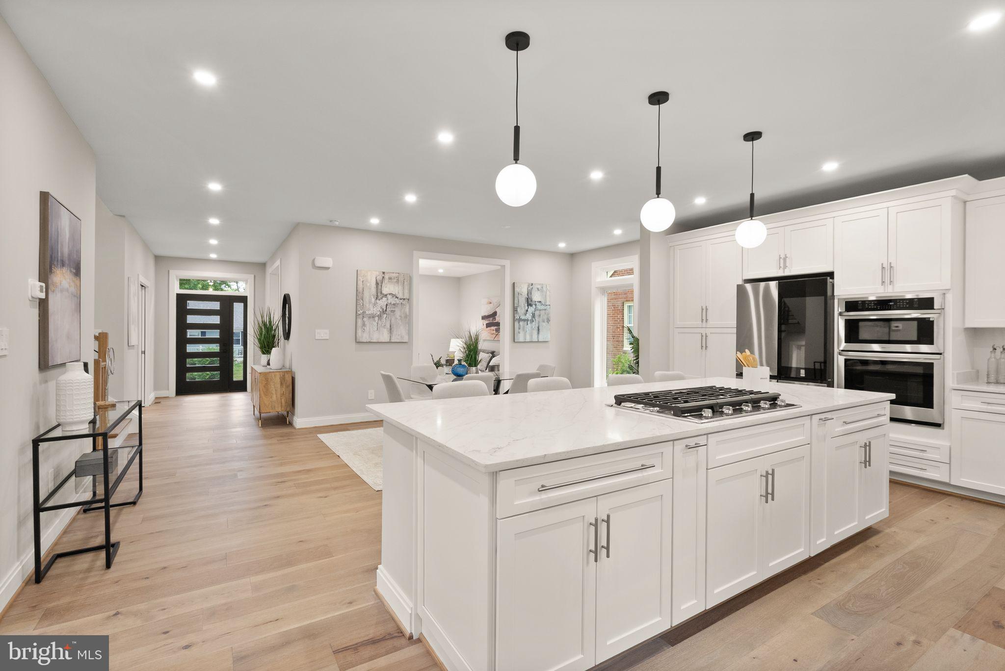 GLENCARLYN - Residential