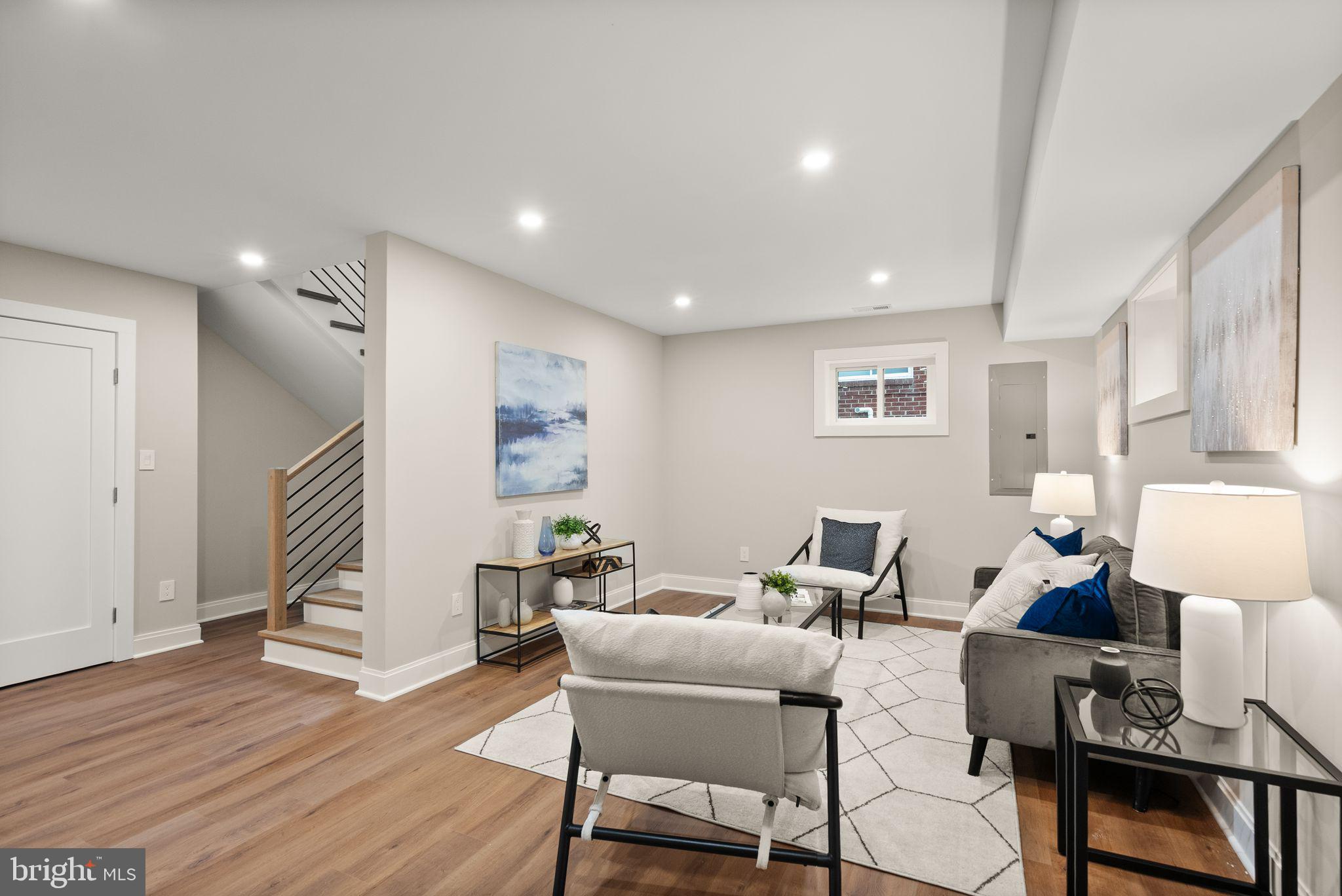 GLENCARLYN - Residential
