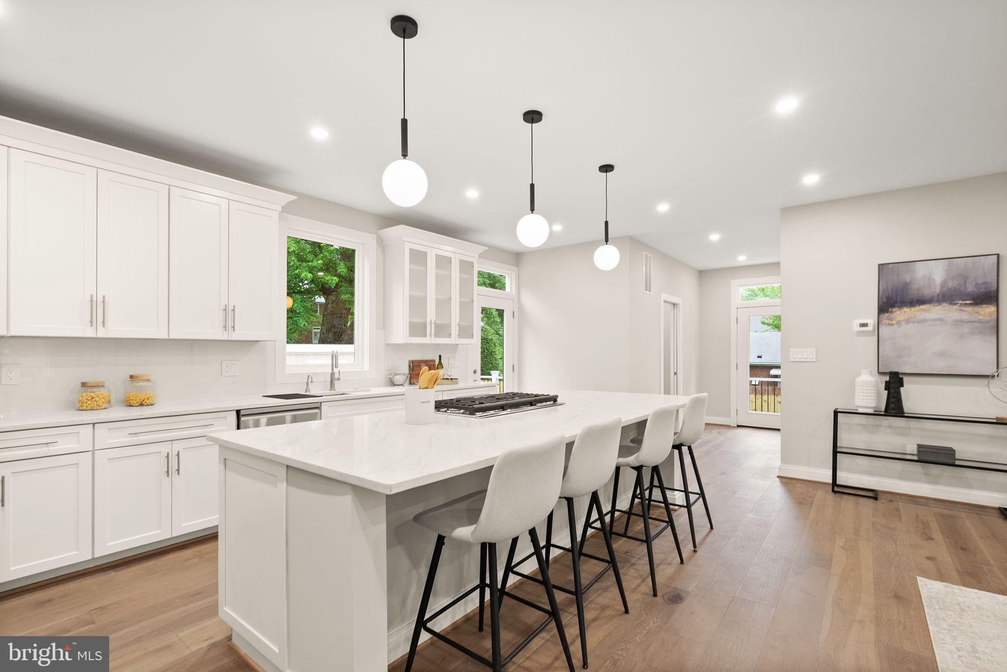 GLENCARLYN - Residential