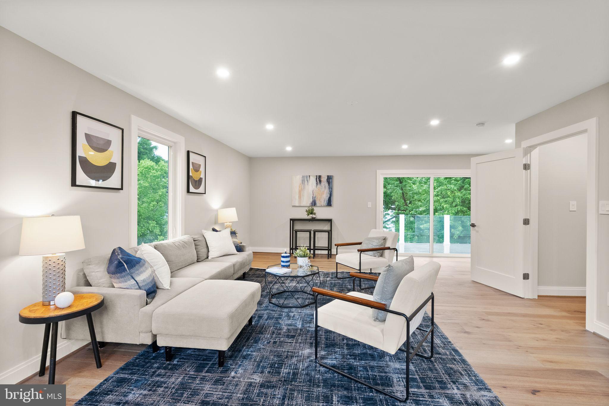 GLENCARLYN - Residential
