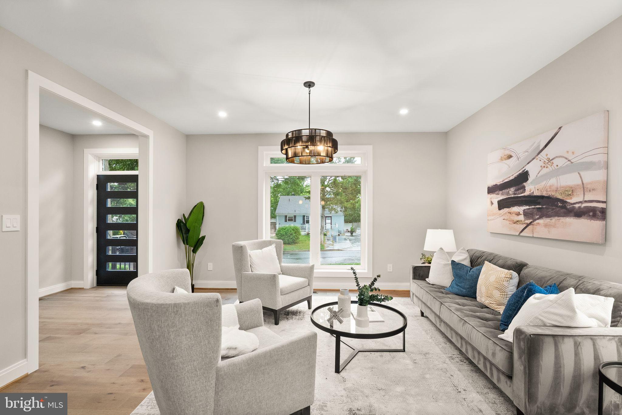 GLENCARLYN - Residential