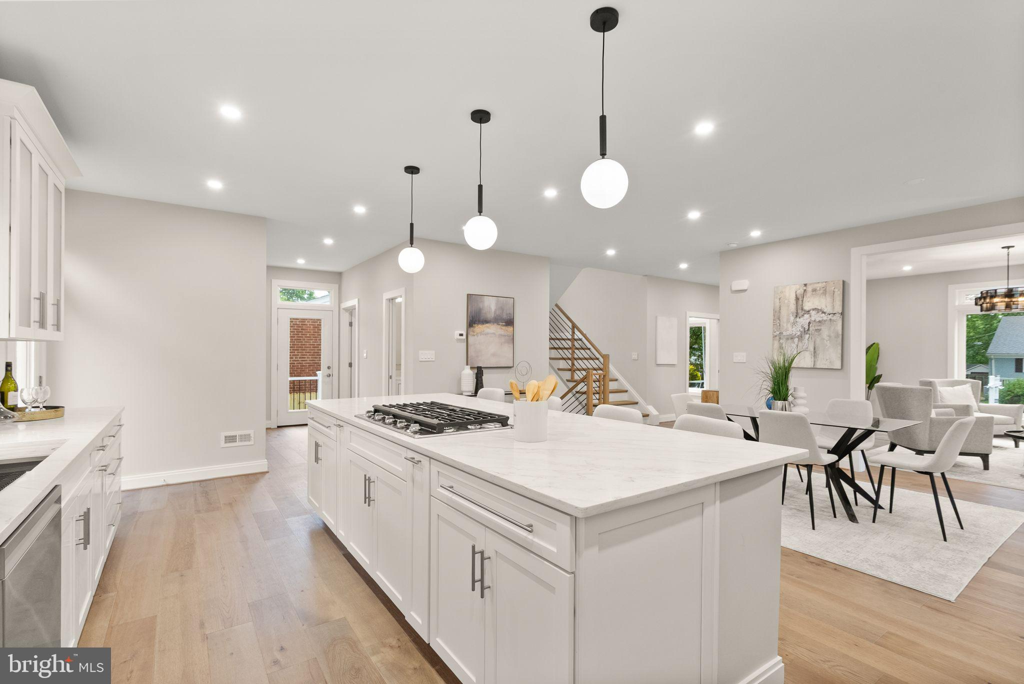 GLENCARLYN - Residential