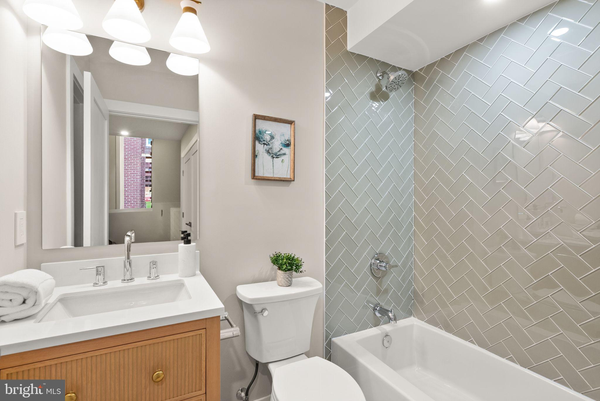GLENCARLYN - Residential