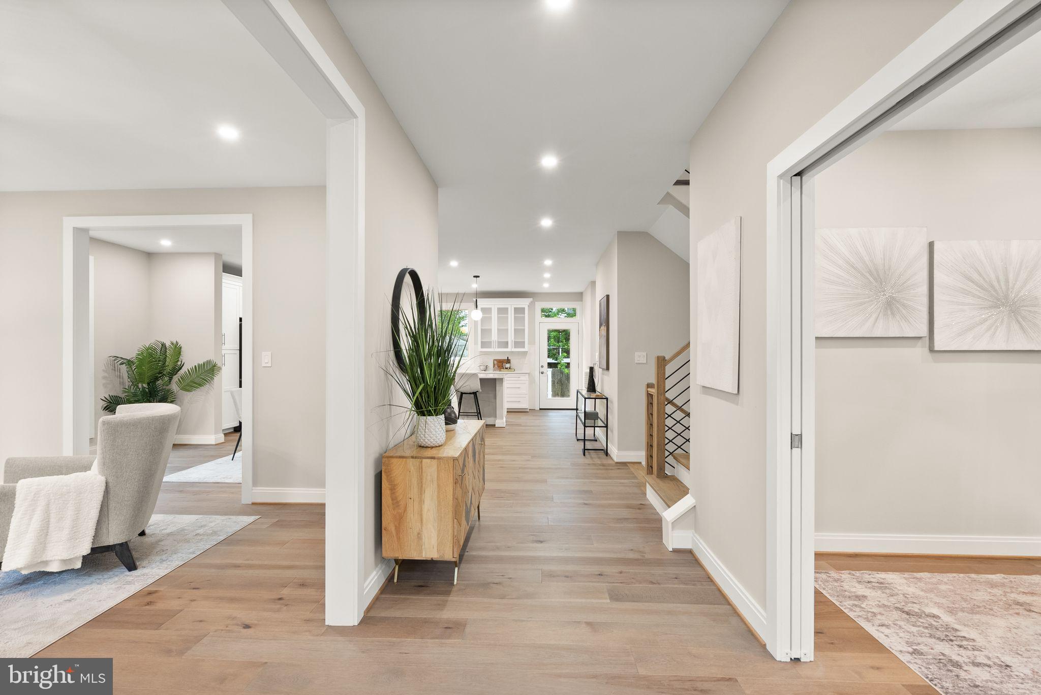 GLENCARLYN - Residential