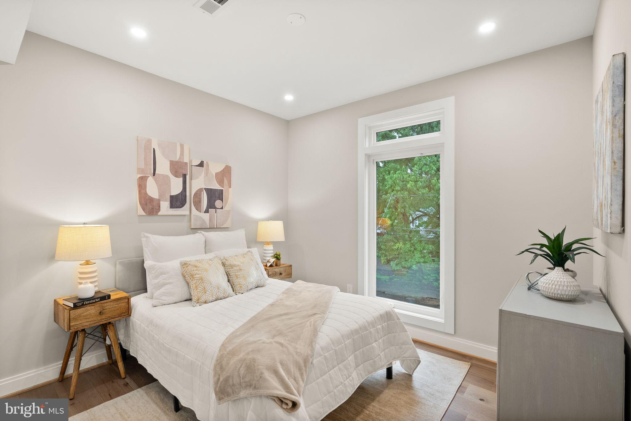 GLENCARLYN - Residential