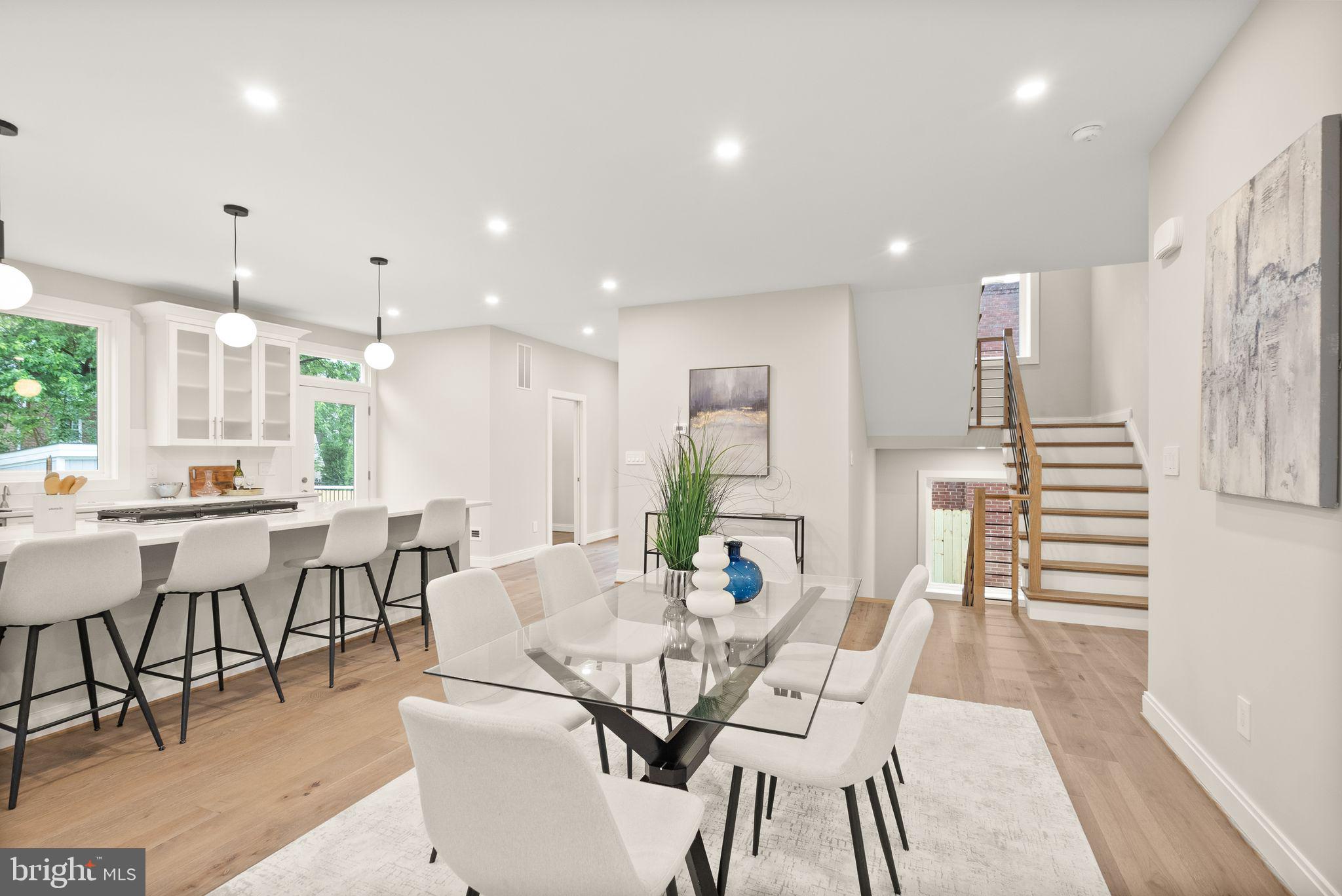 GLENCARLYN - Residential
