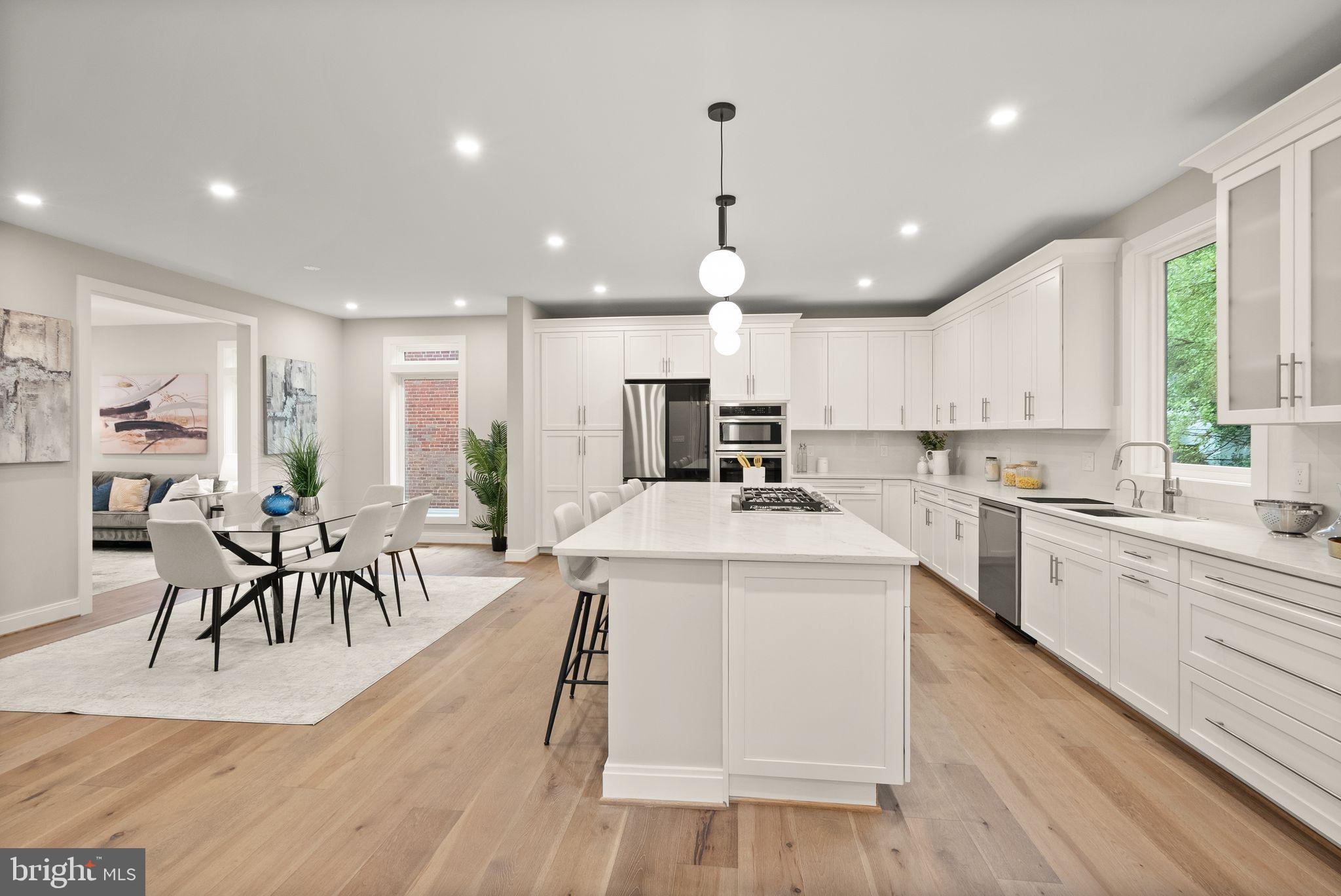 GLENCARLYN - Residential