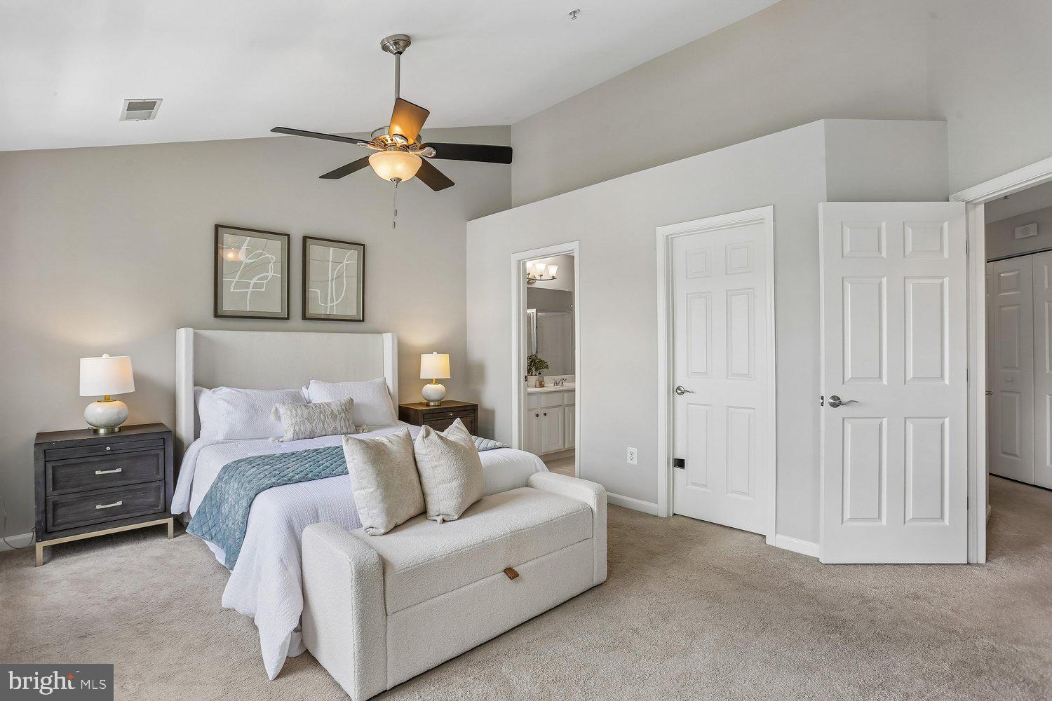LAKELANDS - Residential