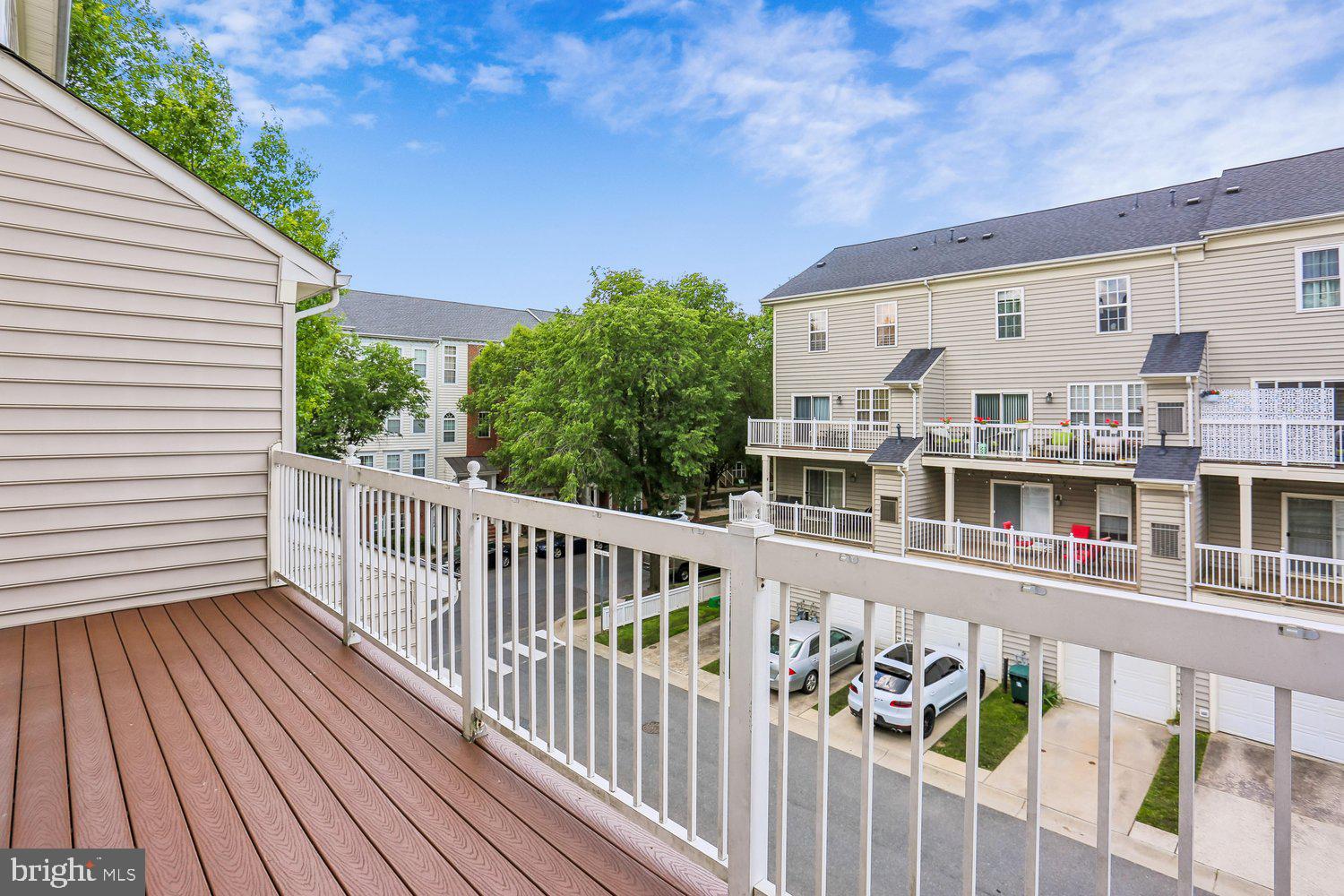 LAKELANDS - Residential