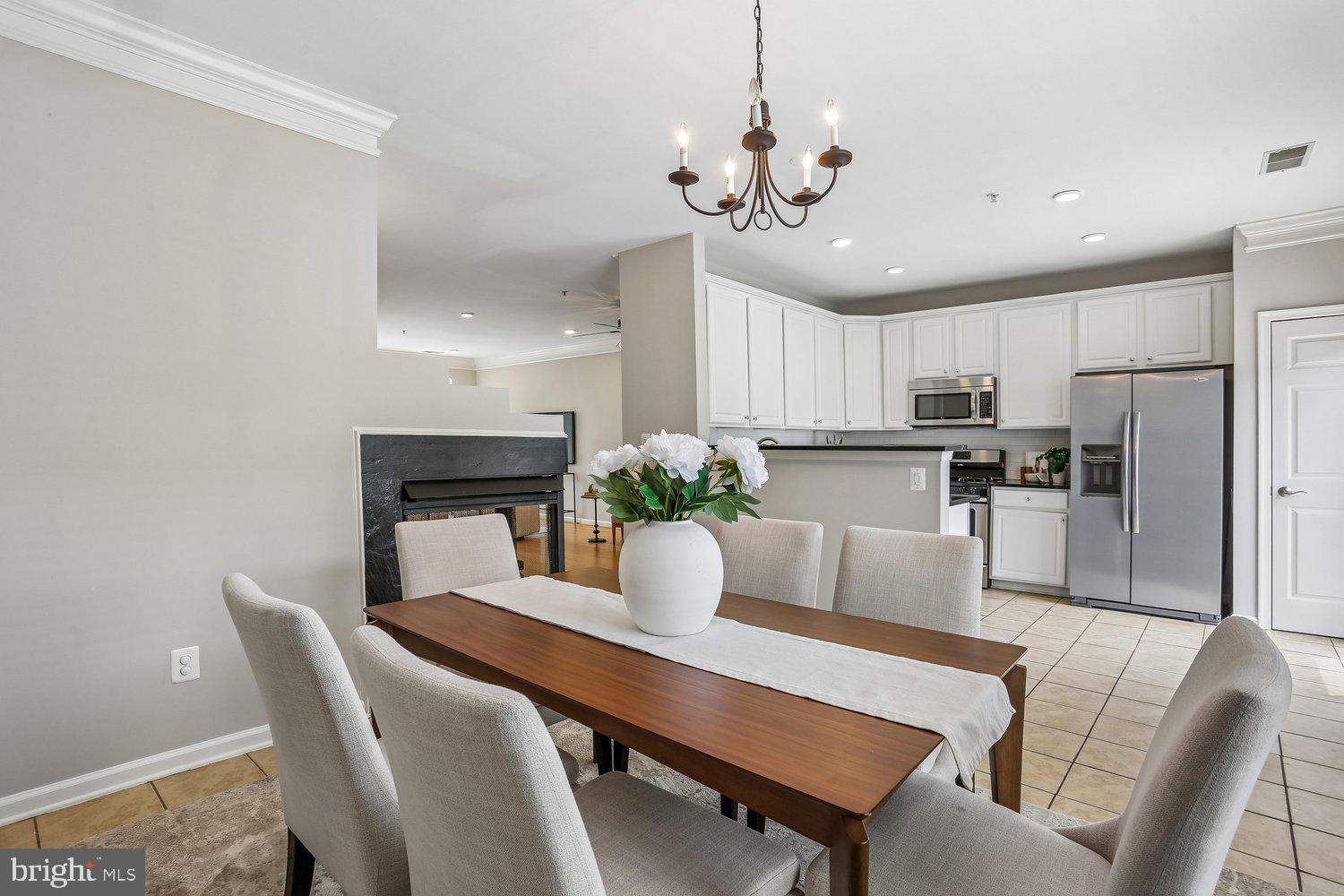 LAKELANDS - Residential