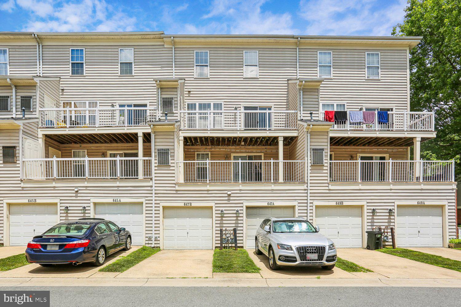 LAKELANDS - Residential