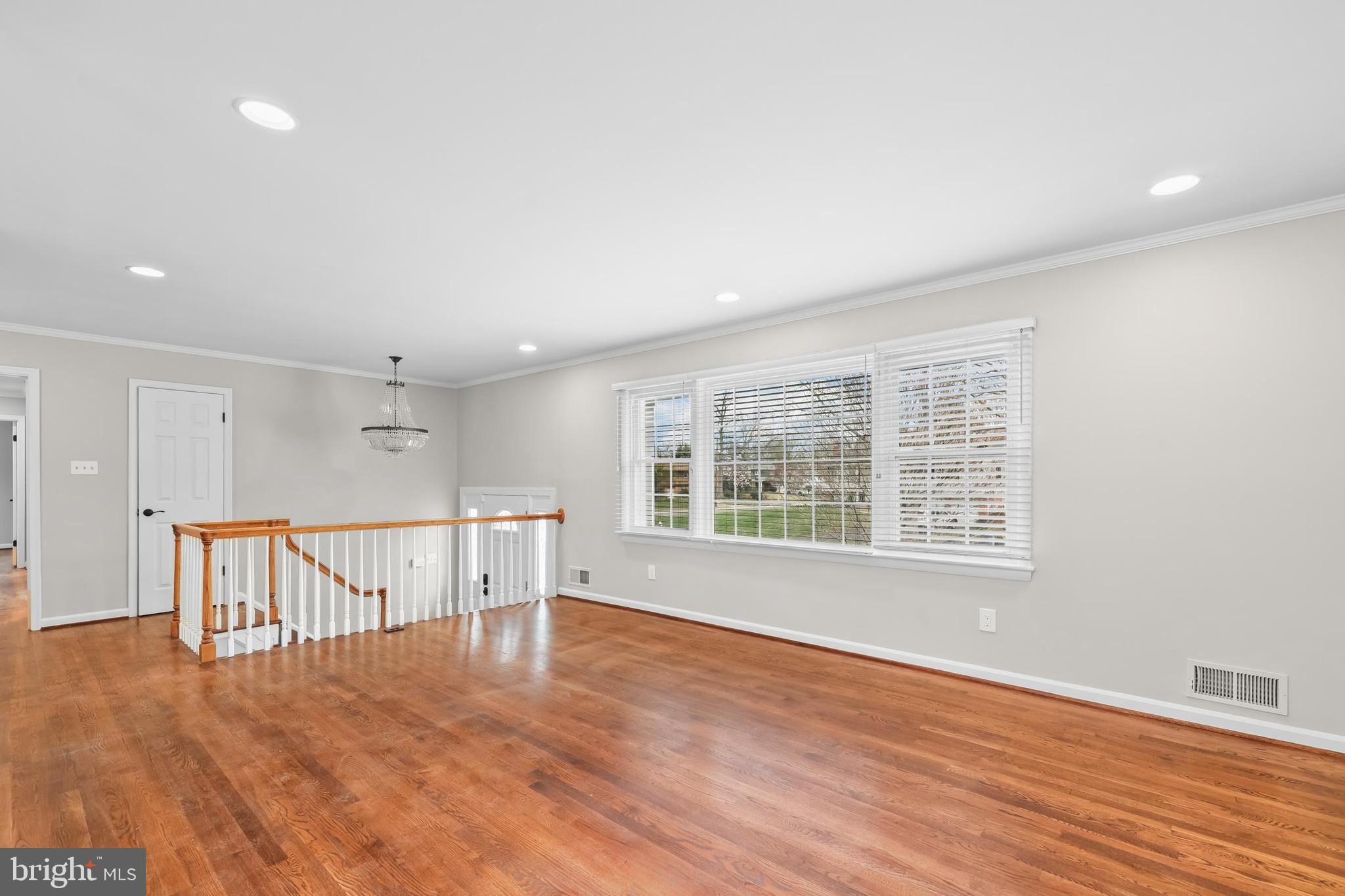 RIVERSIDE ESTATES - Residential