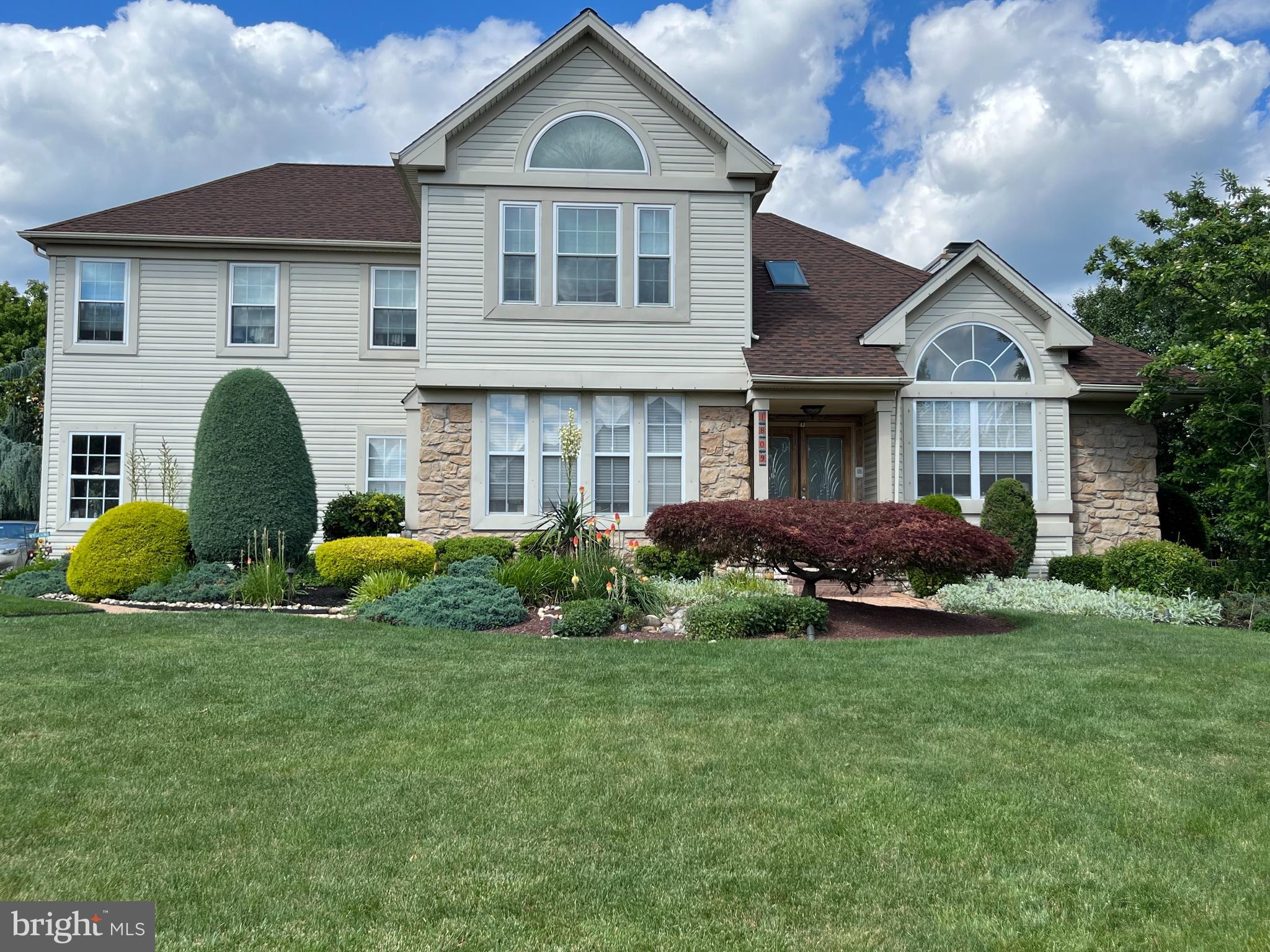 WOODFIELD ESTATES - Residential